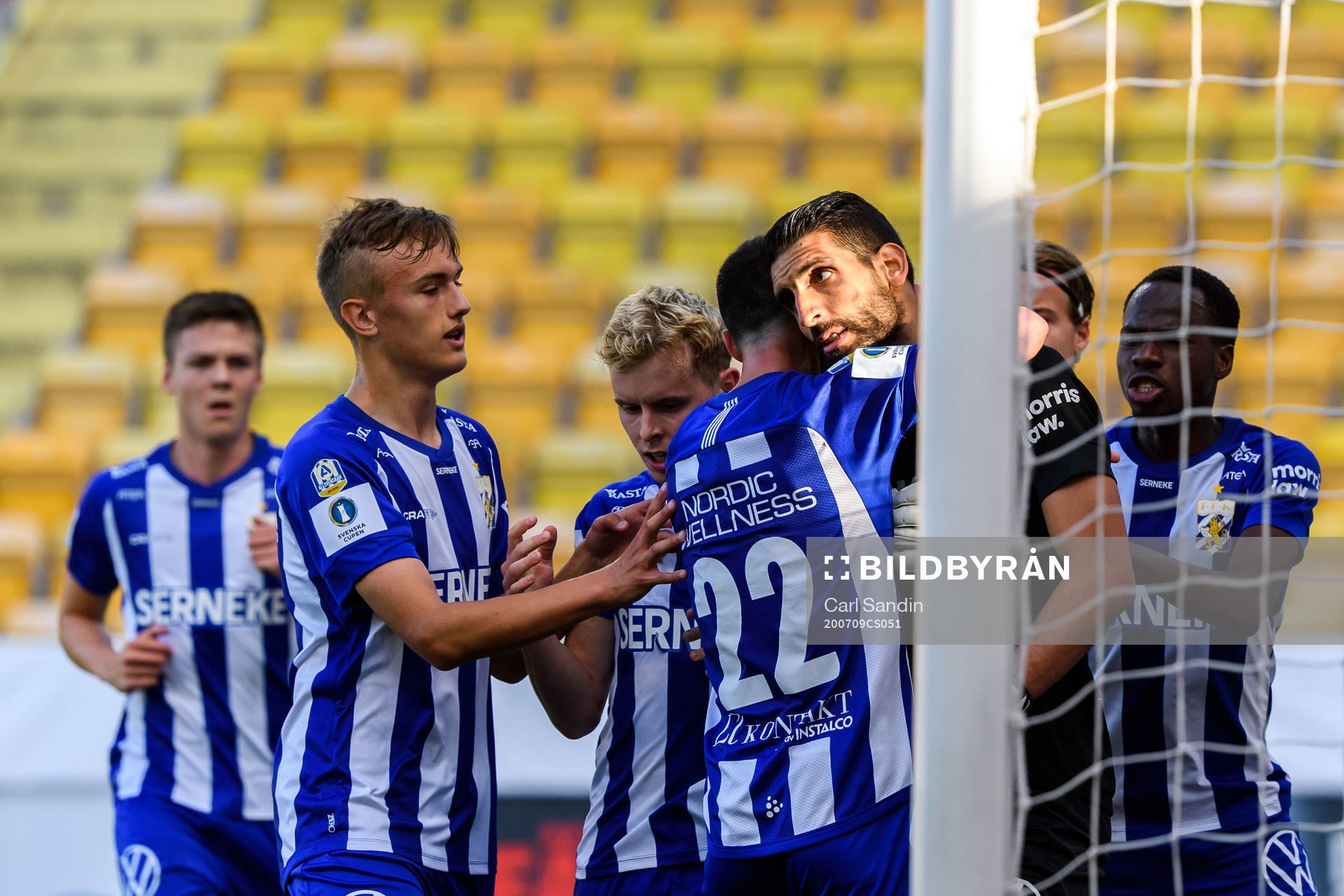 IFK Göteborgs målvakt Ioannis Anestis jublar med