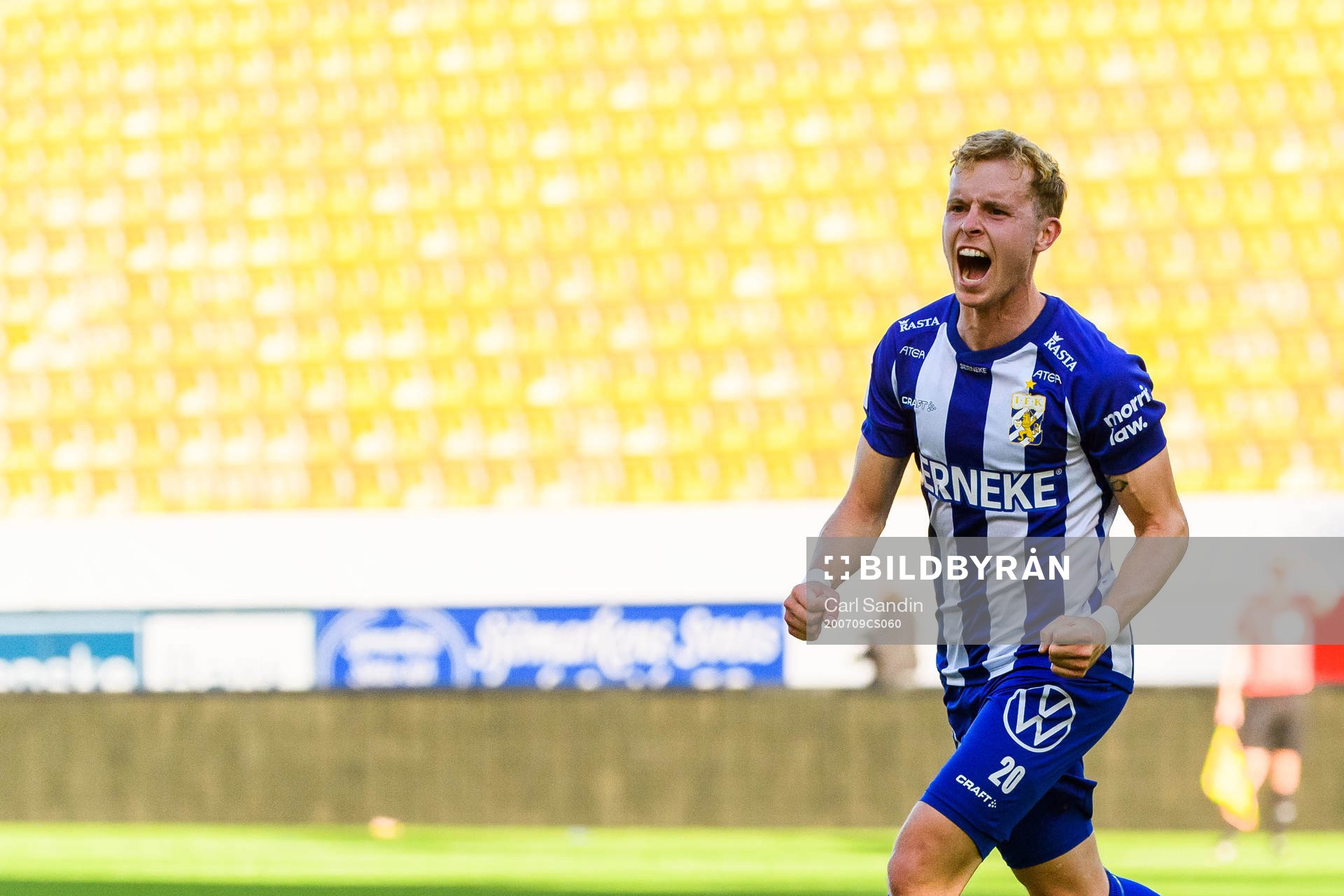 IFK Göteborgs Victor Wernersson jublar efter 0-1 under semifinalen i Svenska Cupen mellan Elfsborg och IFK Göteborg den 9 juli 2020 i Borås.