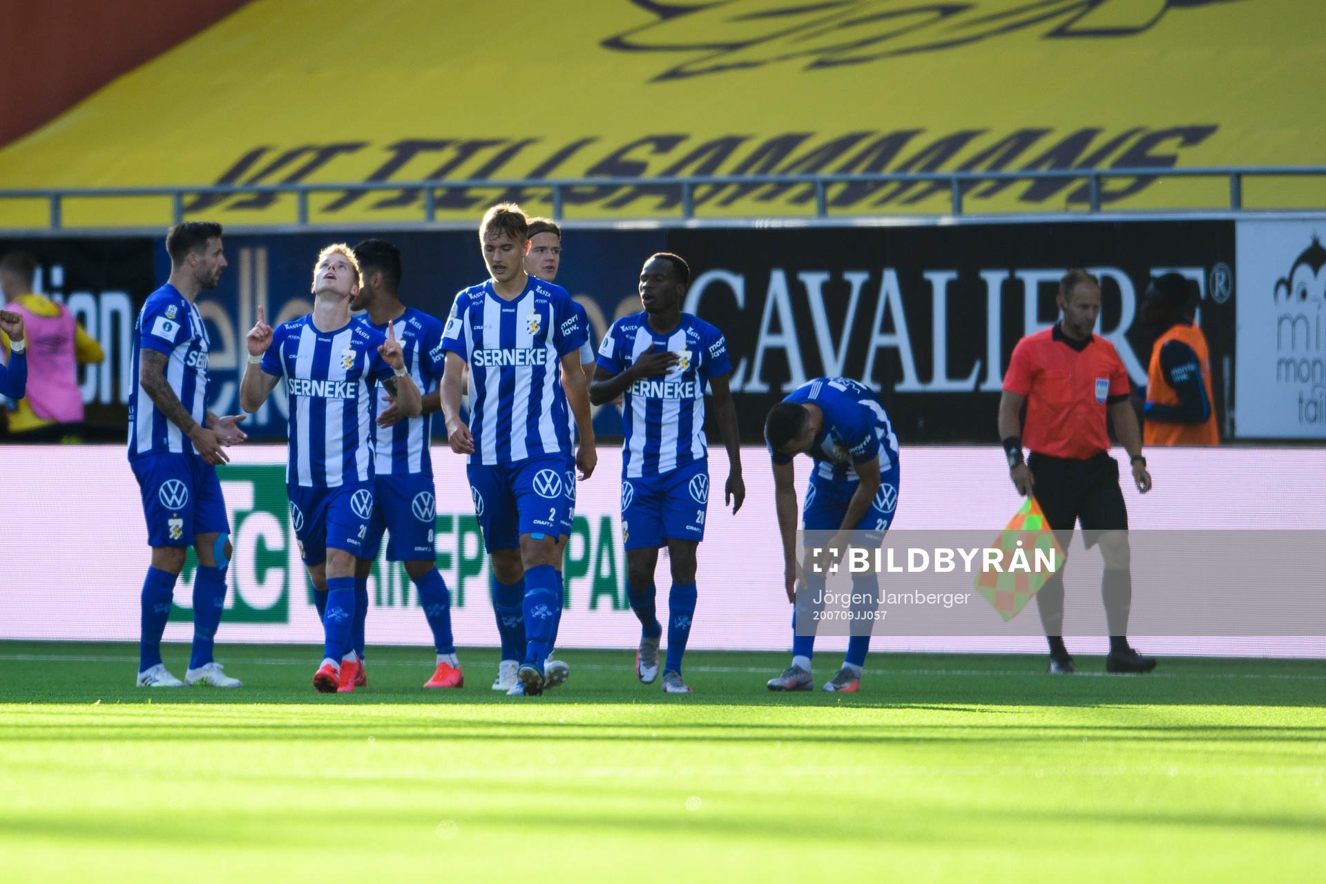 IFK Göteborgs Victor Wernersson jublar efter att gjort 0-1 under semifinalen i Svenska Cupen mellan Elfsborg och IFK Göteborg den 9 juli 2020 i Borås.
