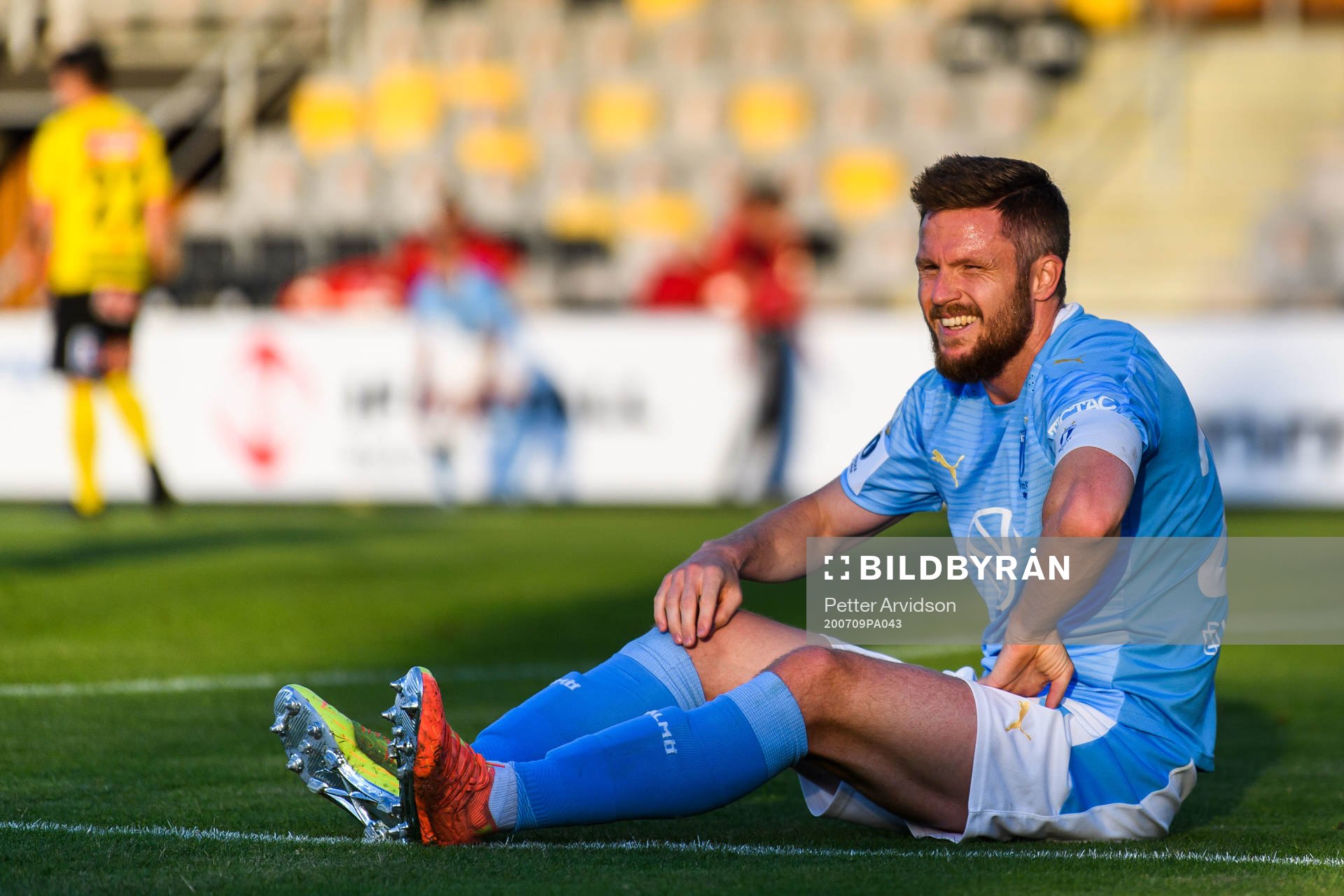 Malmö FFs Lasse Nielsen har ont