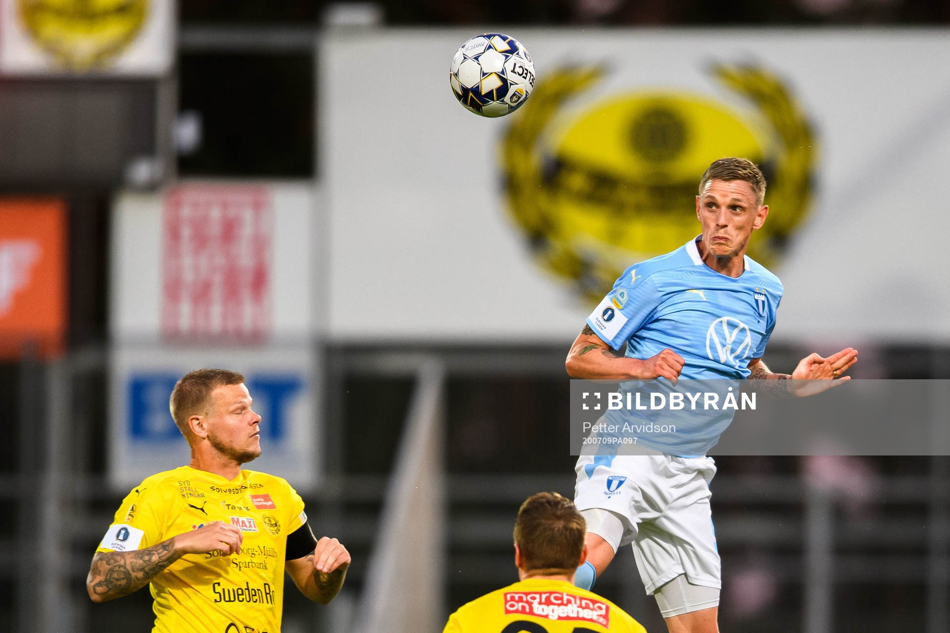 Mjällbys David Löfquist och Malmö FFs Sören Rieks
