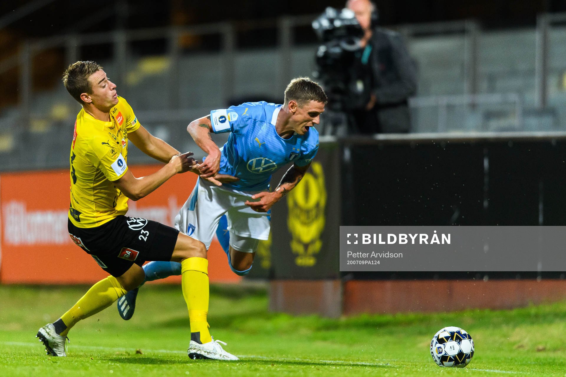 Mjällbys Jesper Löfgren och Malmö FFs Sören Rieks