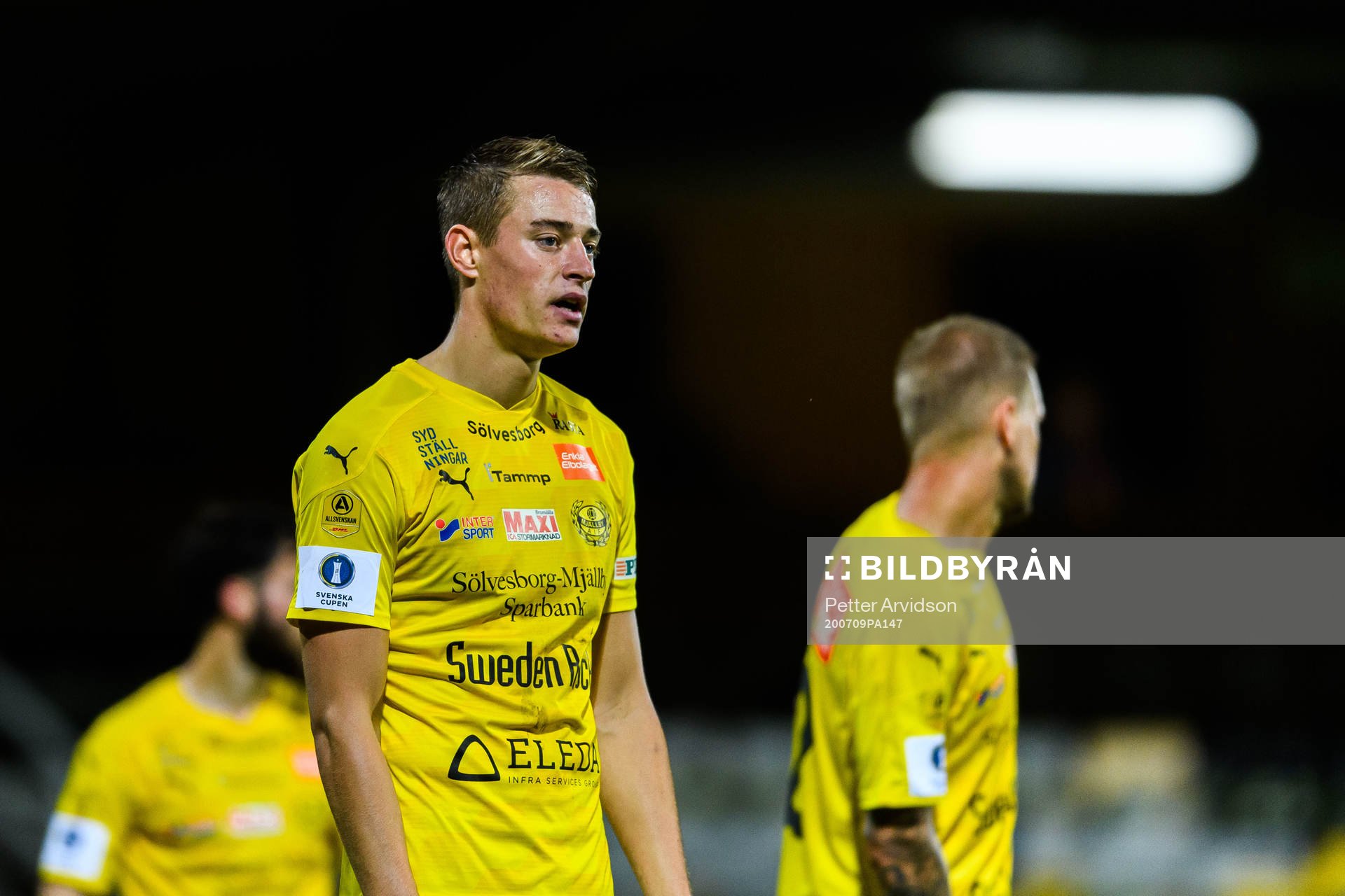 Mjällbys Jesper Löfgren deppar