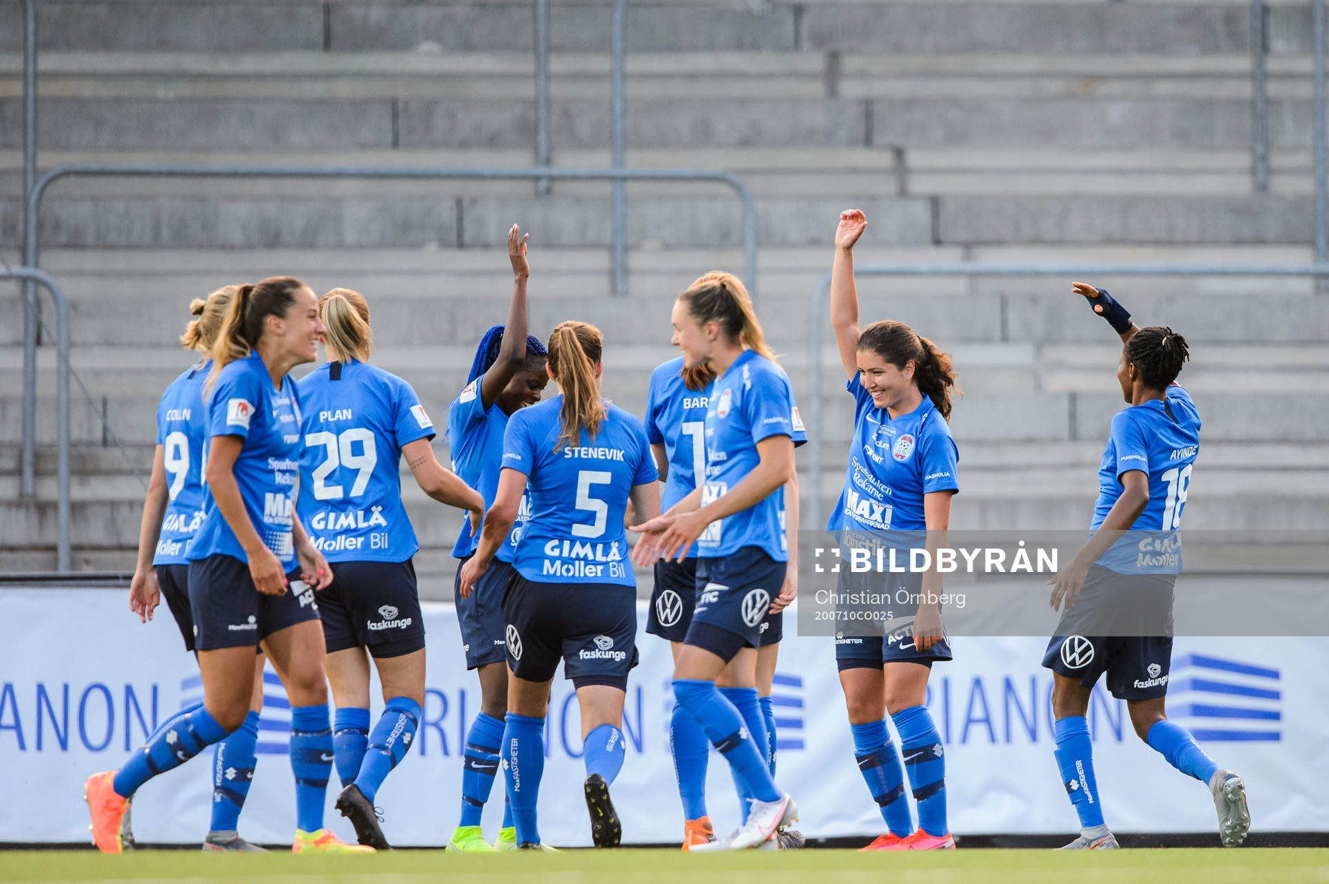 Eskilstunas spelare jublar