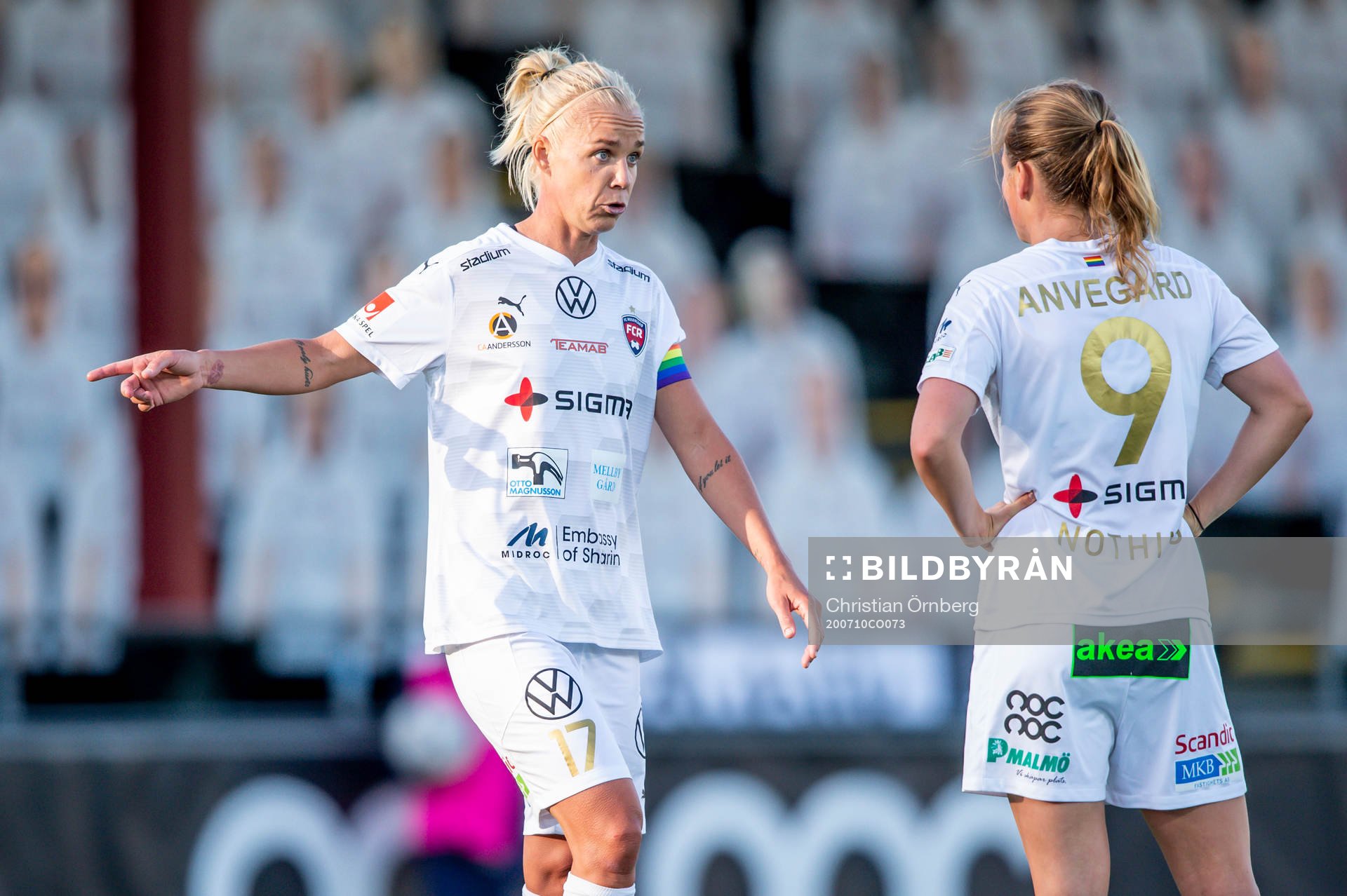 Rosengårds Caroline Seger och Anna Anvegård deppar