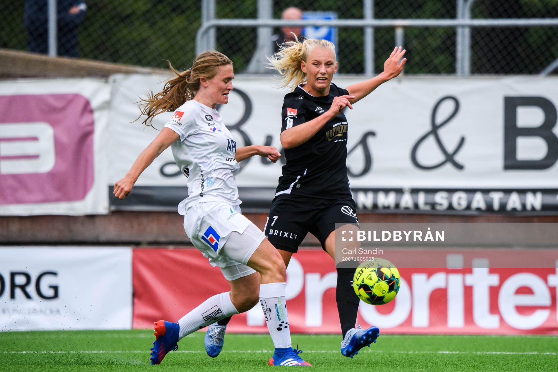 Växjös Emelie Henriksen och Göteborgs Stina Blackstenius