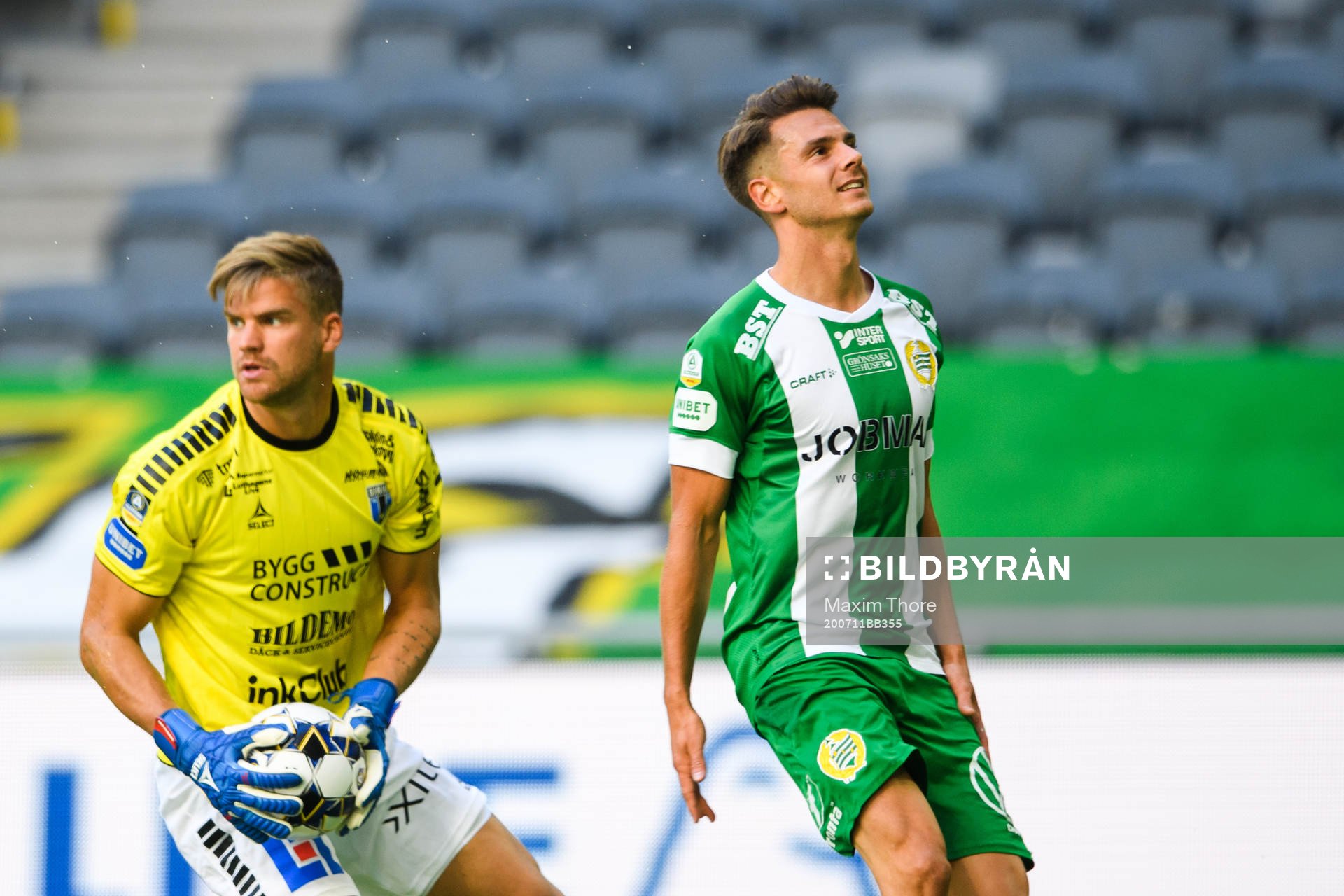 Sirius målvakt Lukas Jonsson och Hammarbys Alexander