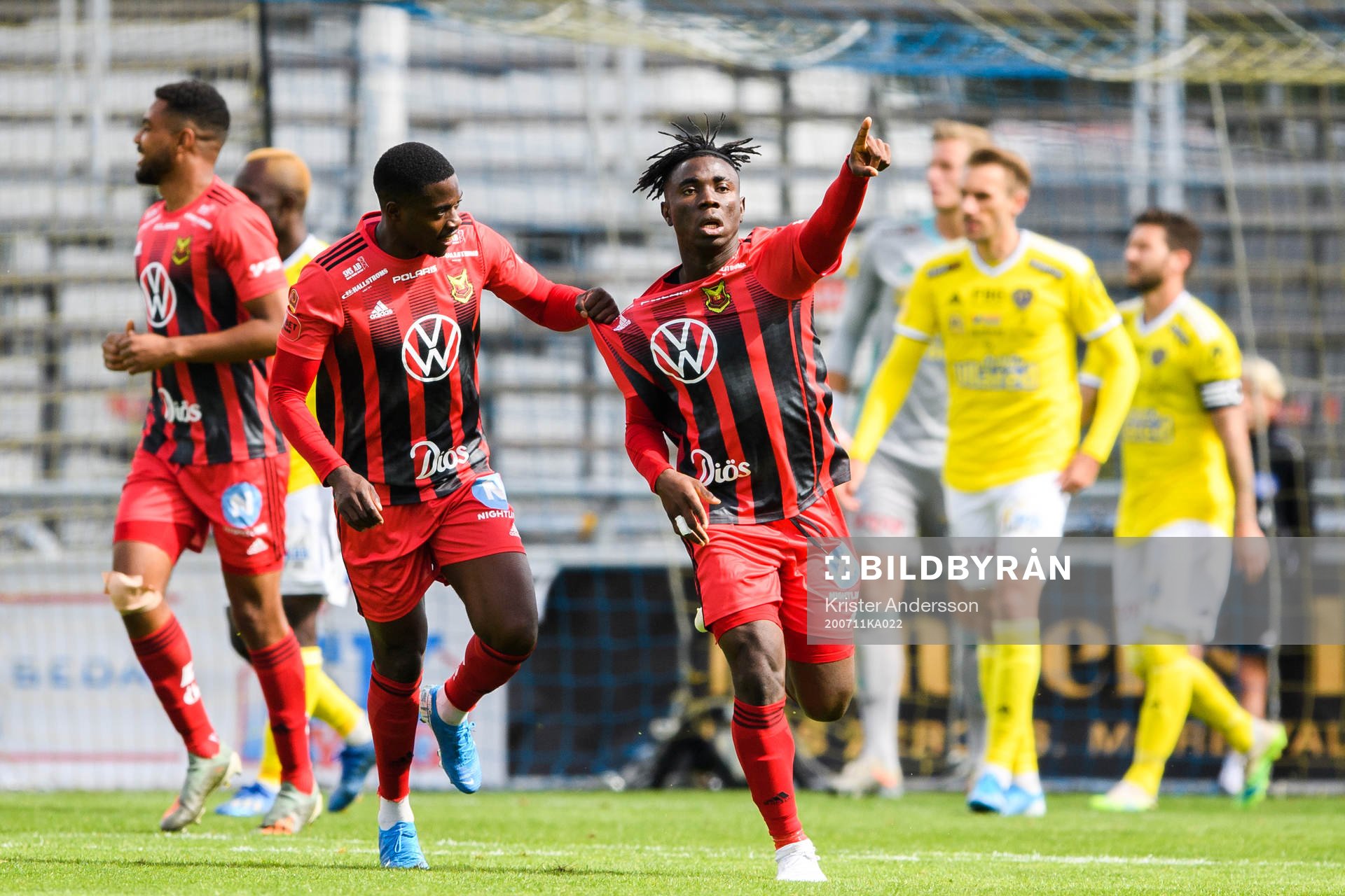 Östersunds Jordan Attah Kadiri  jublar