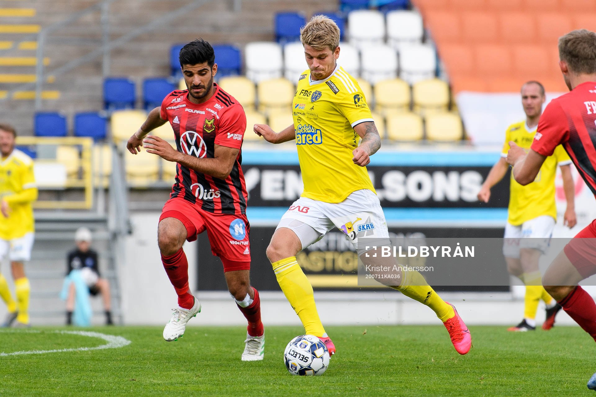 Östersunds Isak Ssewankambo och Falkenbergs Marcus