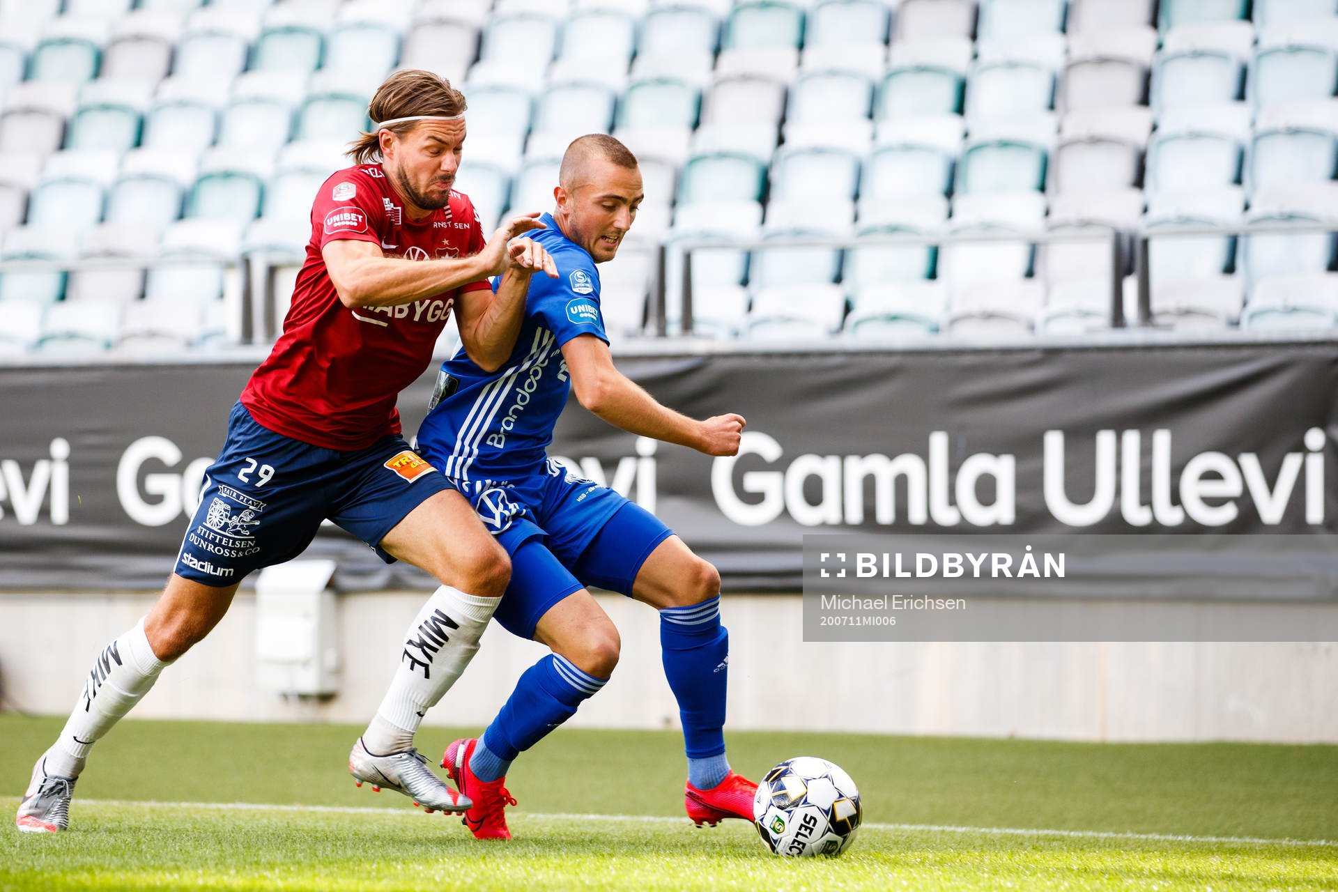 Örgrytes Danny Ervik och Sundsvalls Dennis Olsson