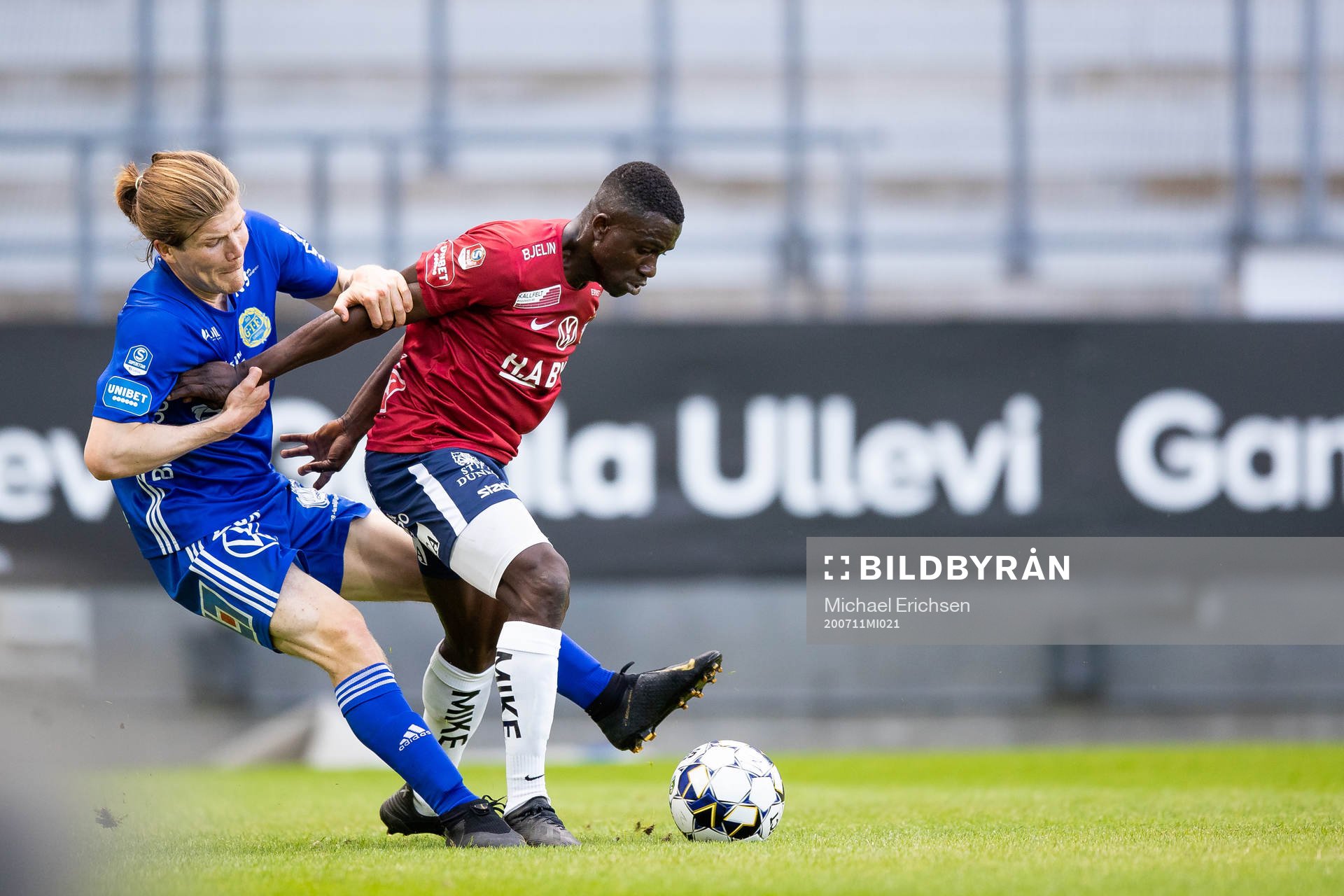 Sundsvalls Oliver Berg och Örgrytes Bubacarr Jobe