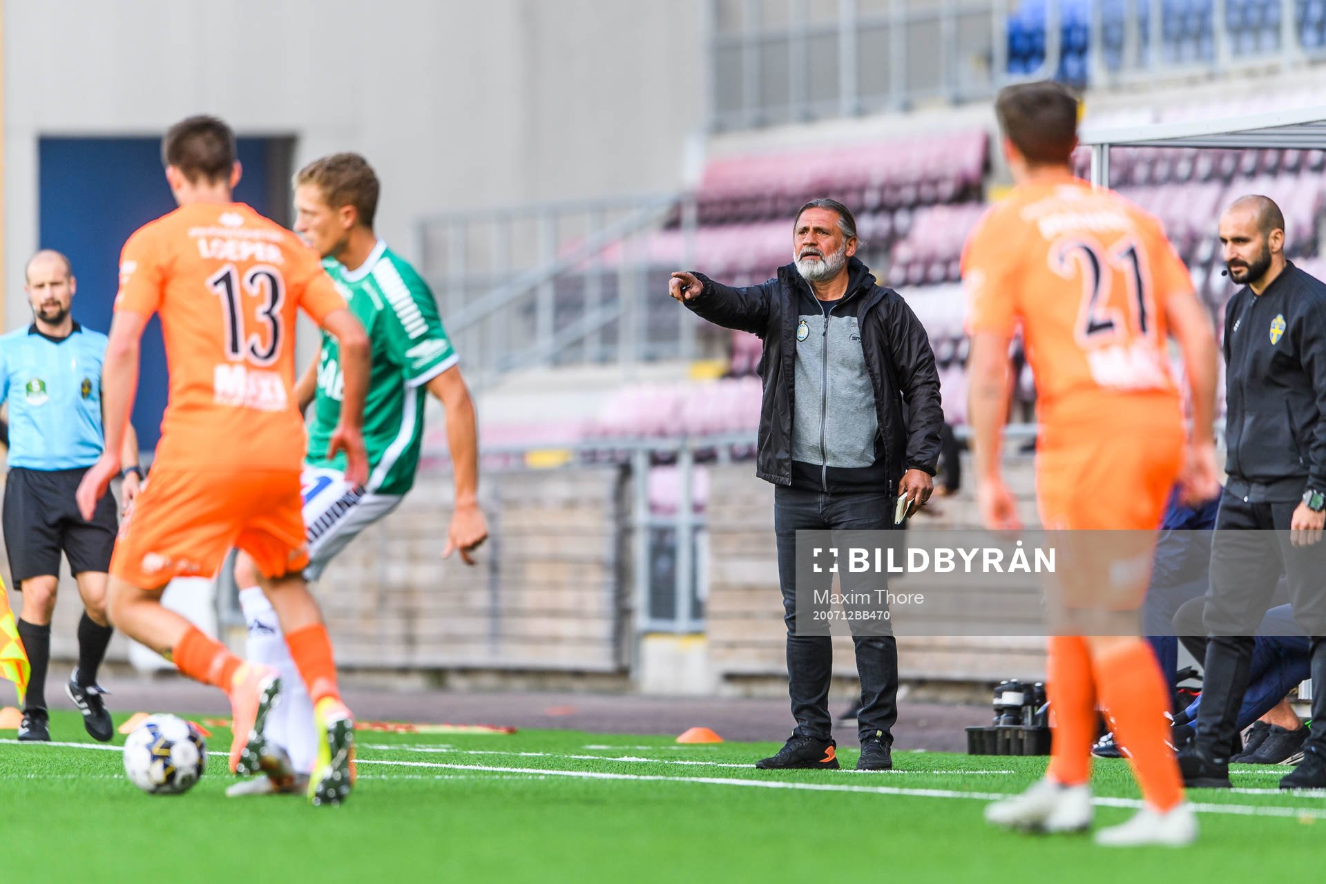 AFC Eskilstunas tränare Özcan Melkemichel