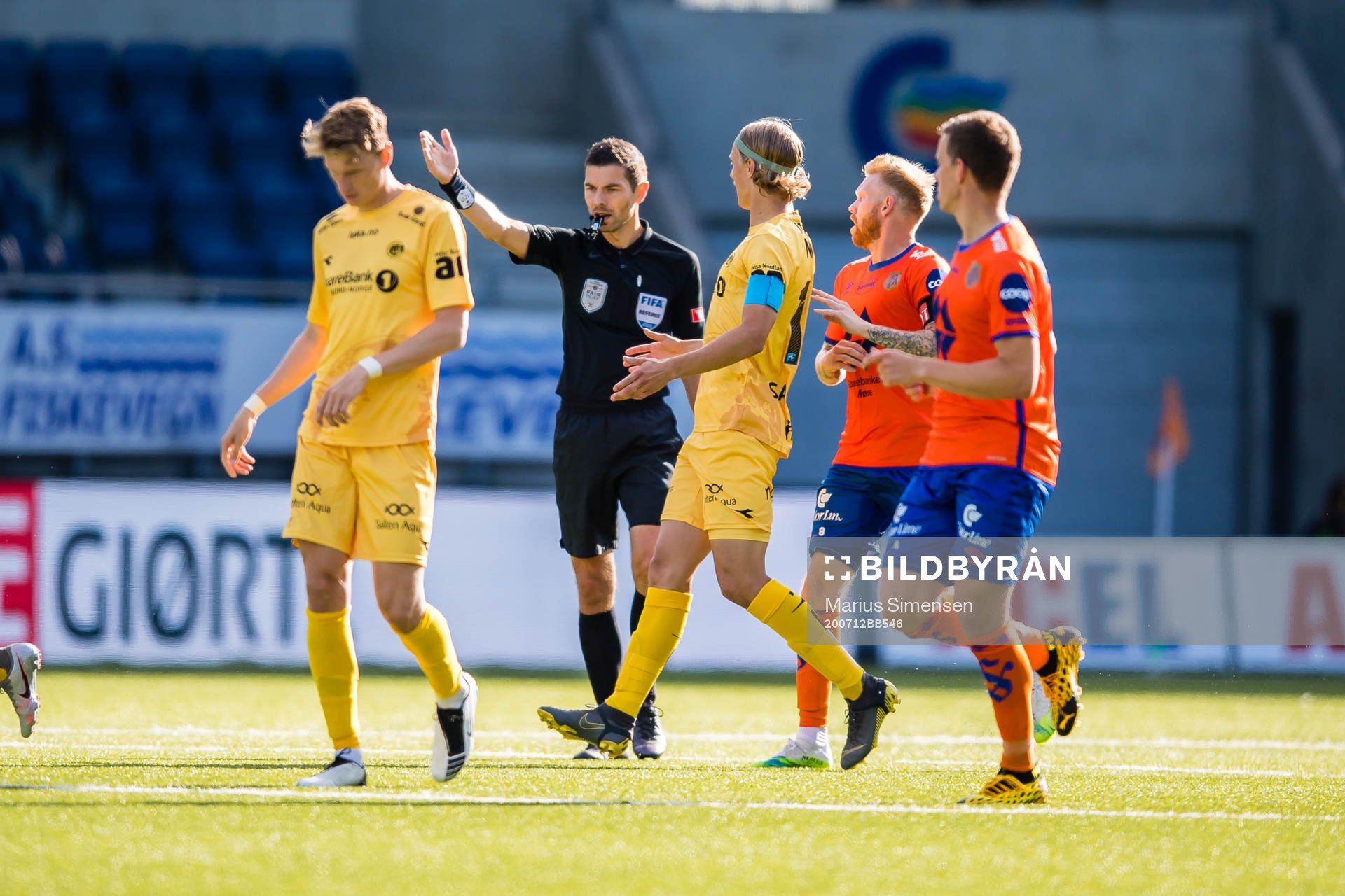 Tore Hansen, referee