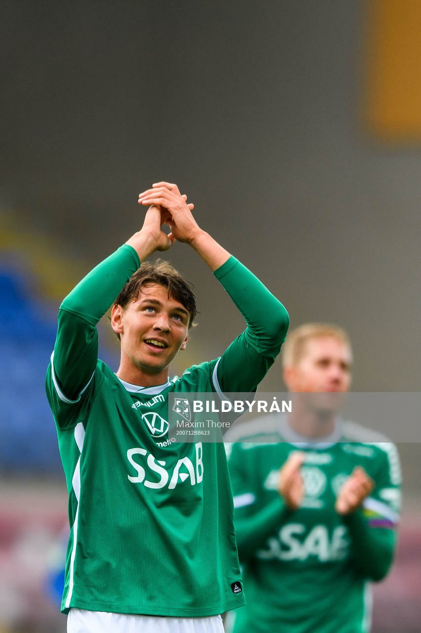 Brages Pontus Jonsson jublar