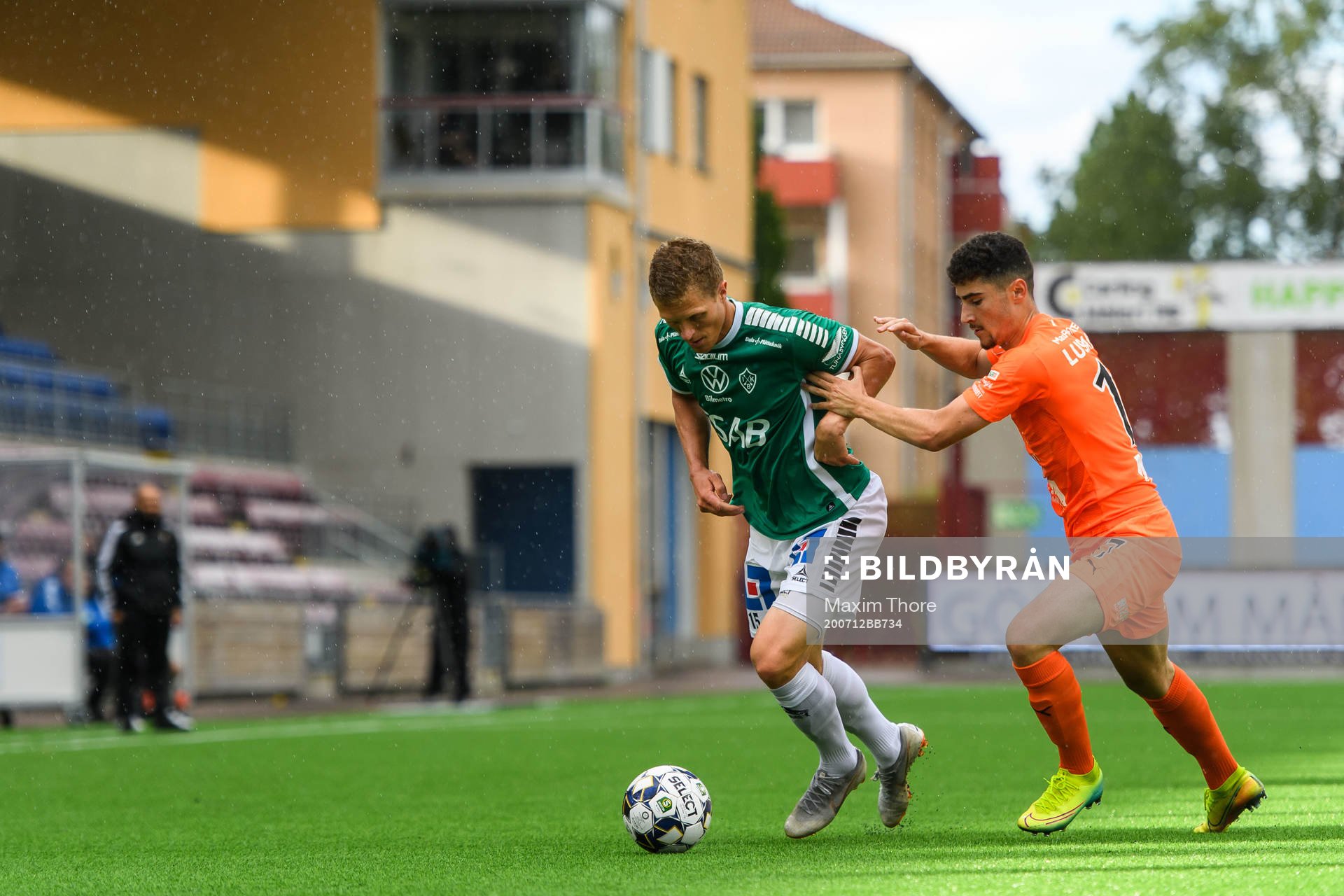 Brages André Kamp och AFC Eskilstunas Ismet Lushaku