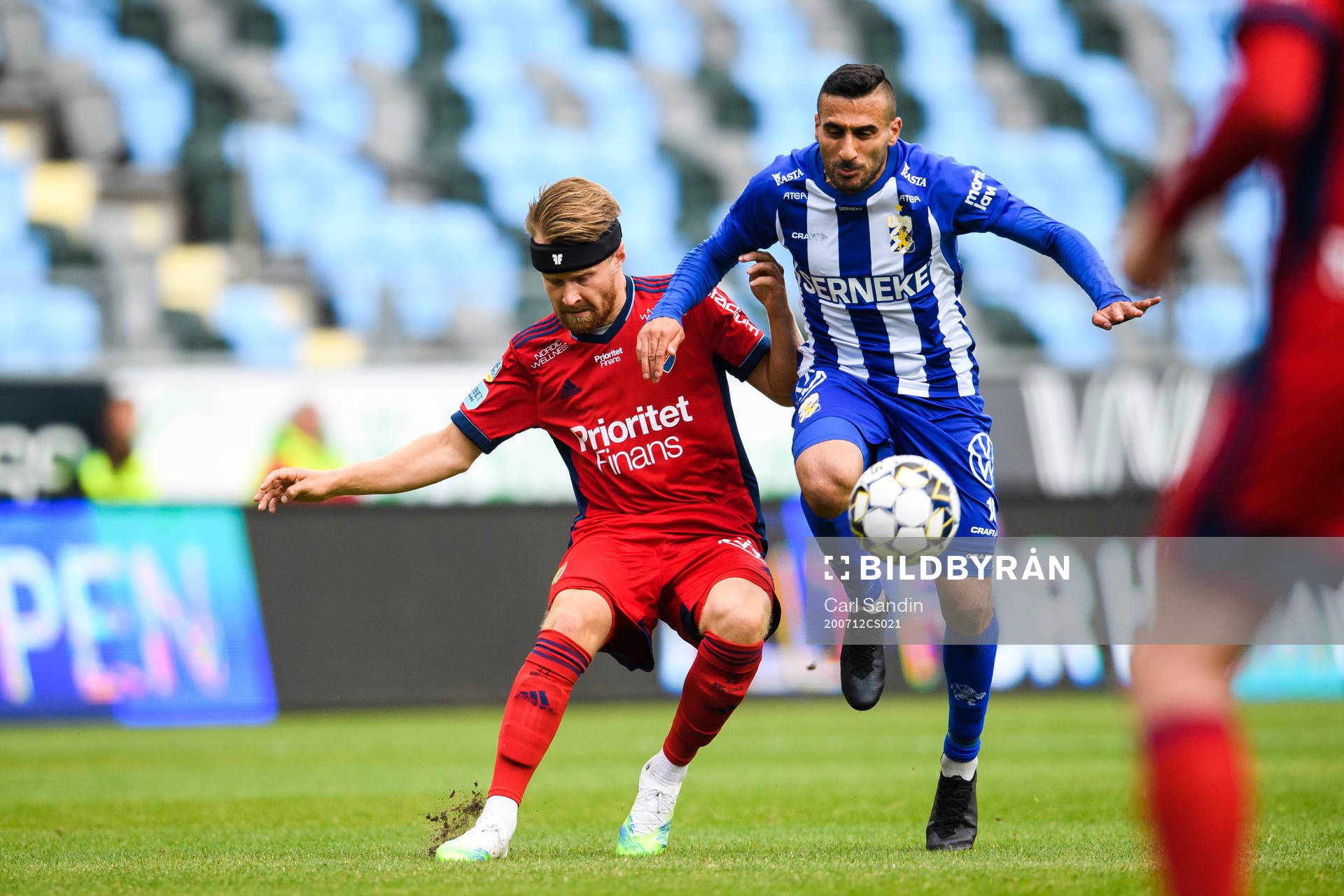 Djurgårdens Jacob Une Larsson och IFK Göteborgs Sargon