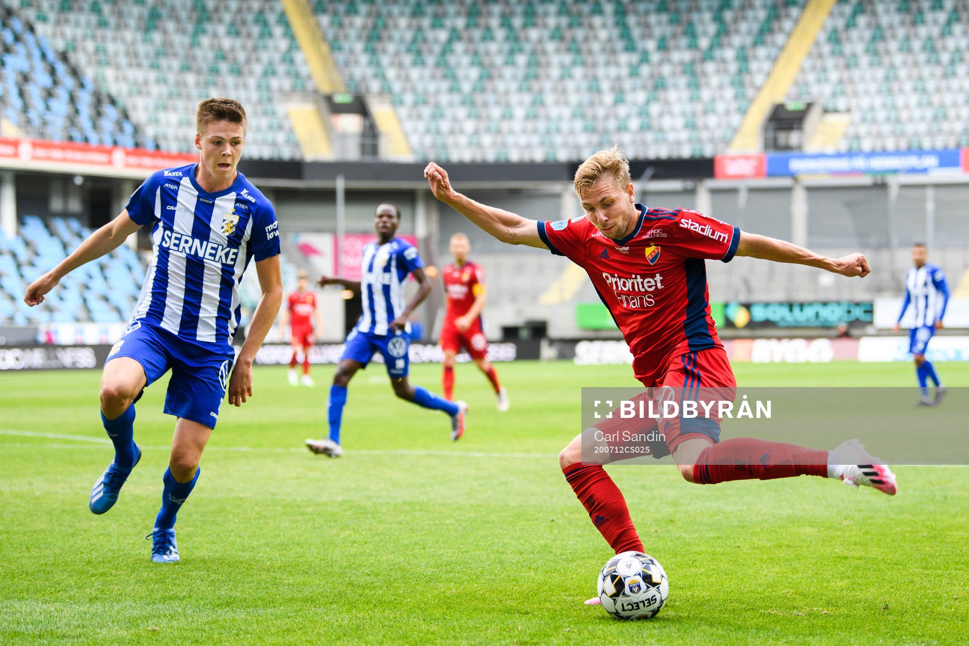 IFK Göteborgs Emil Holm och Djurgårdens Jonathan Ring
