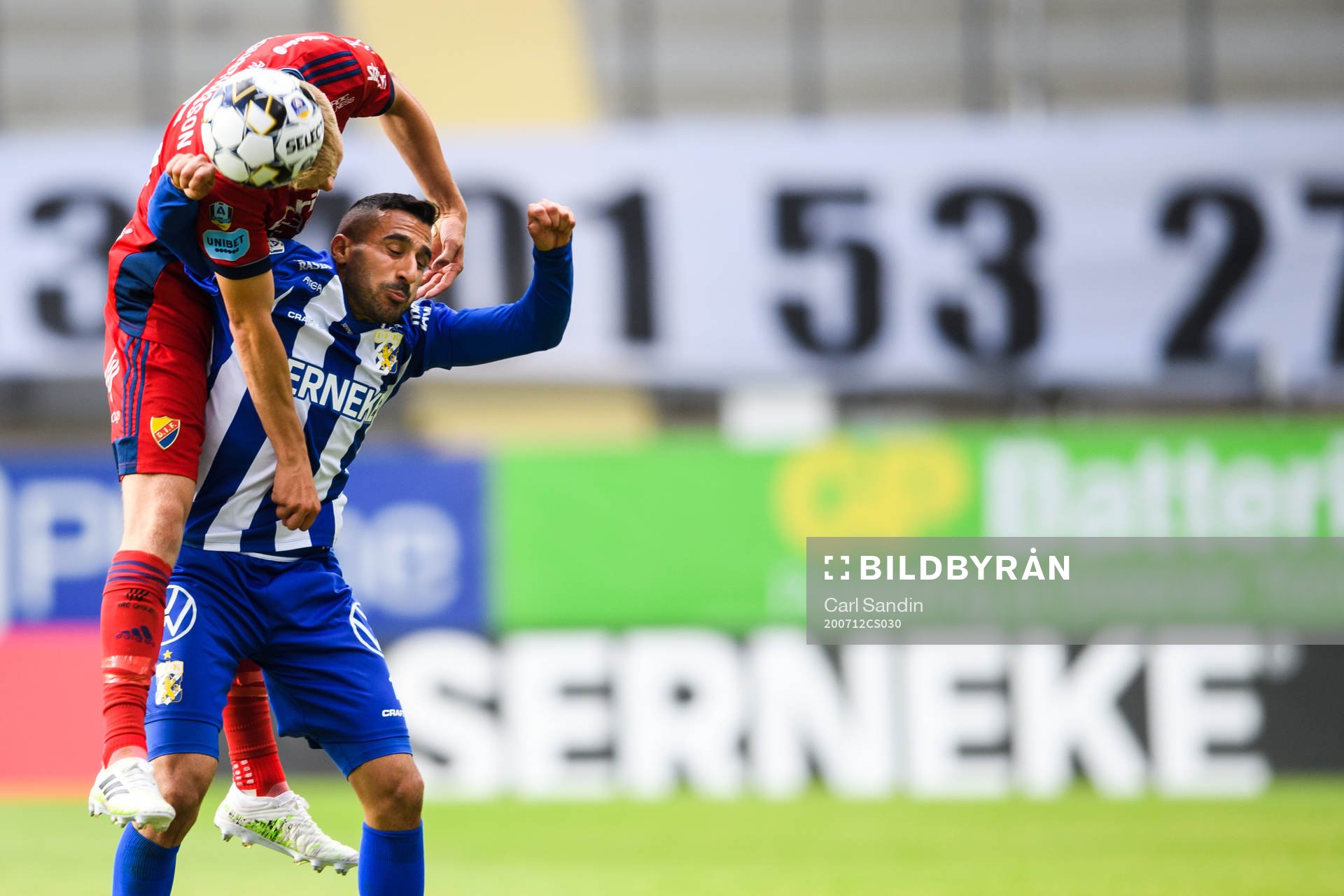 Djurgårdens Jonathan Augustinsson och IFK Göteborgs