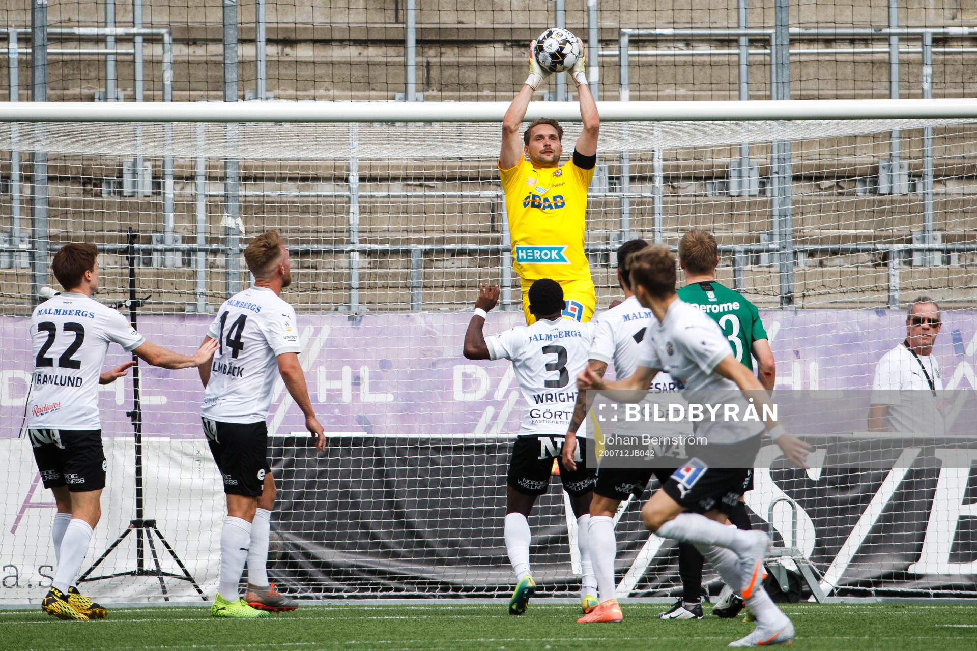 Örebros målvakt Oscar Jansson