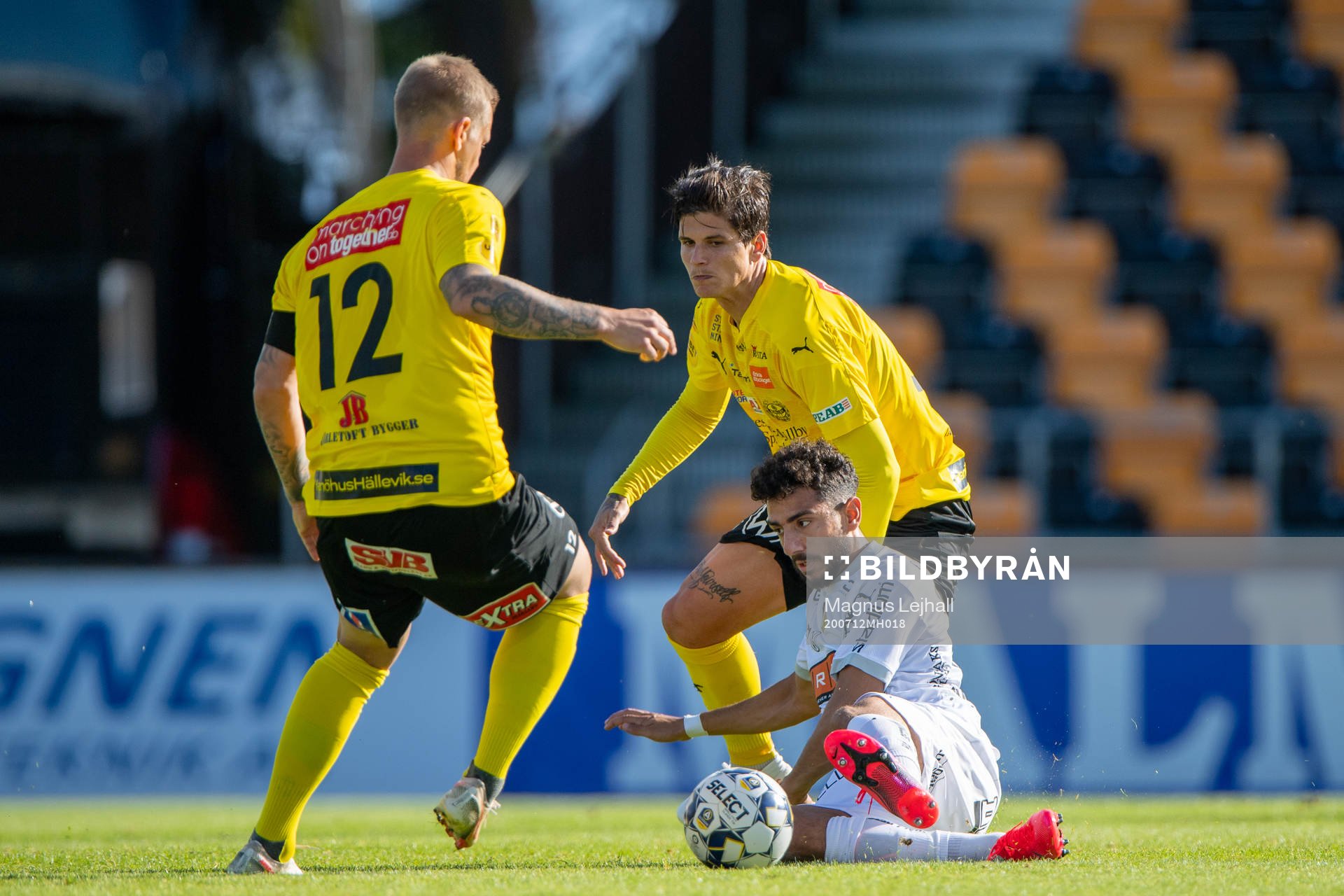 Mjällbys David Löfquist , David Batanero Puigbó  och