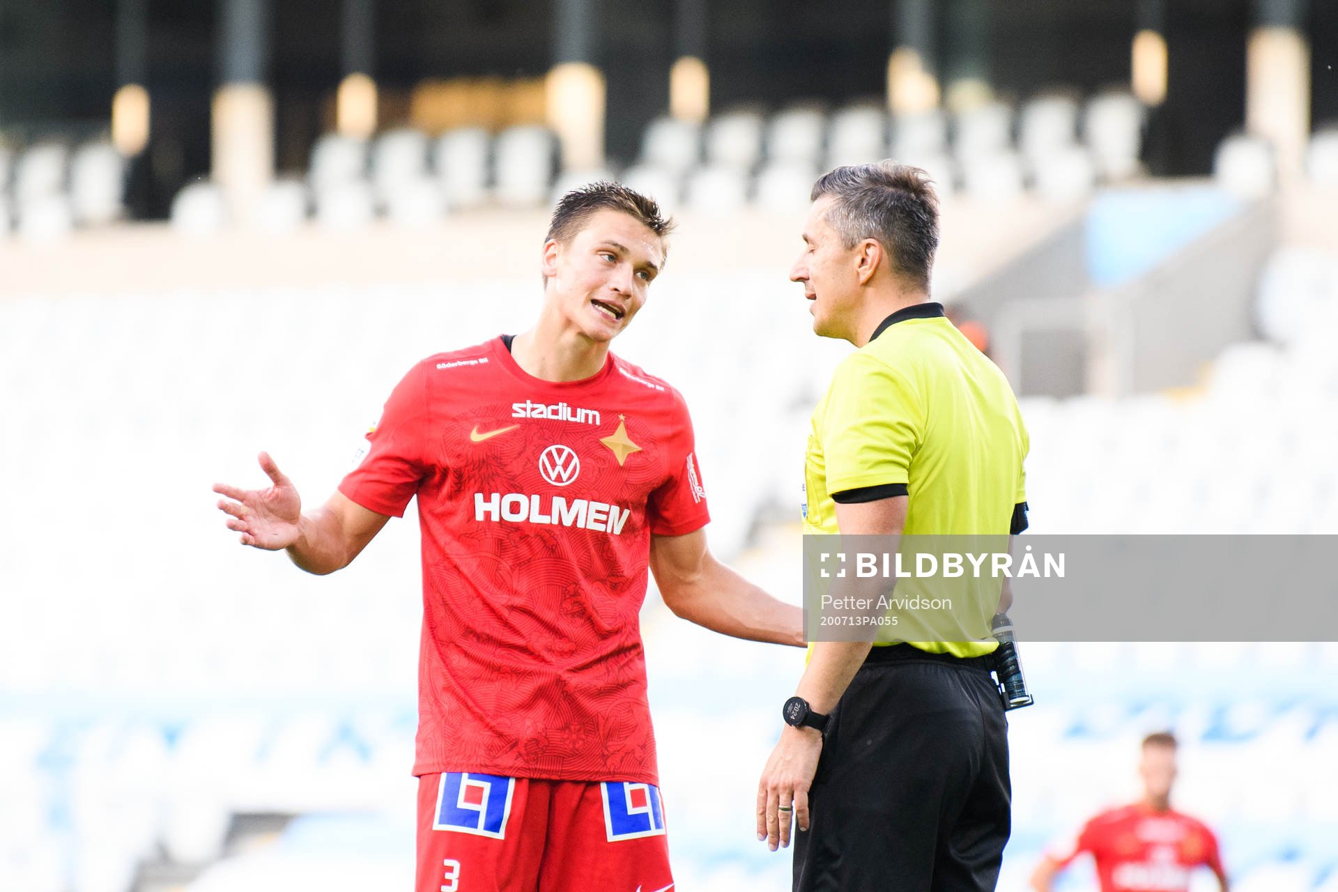 IFK Norrköpings Rasmus Stensbæk Lauritsen i samtal med