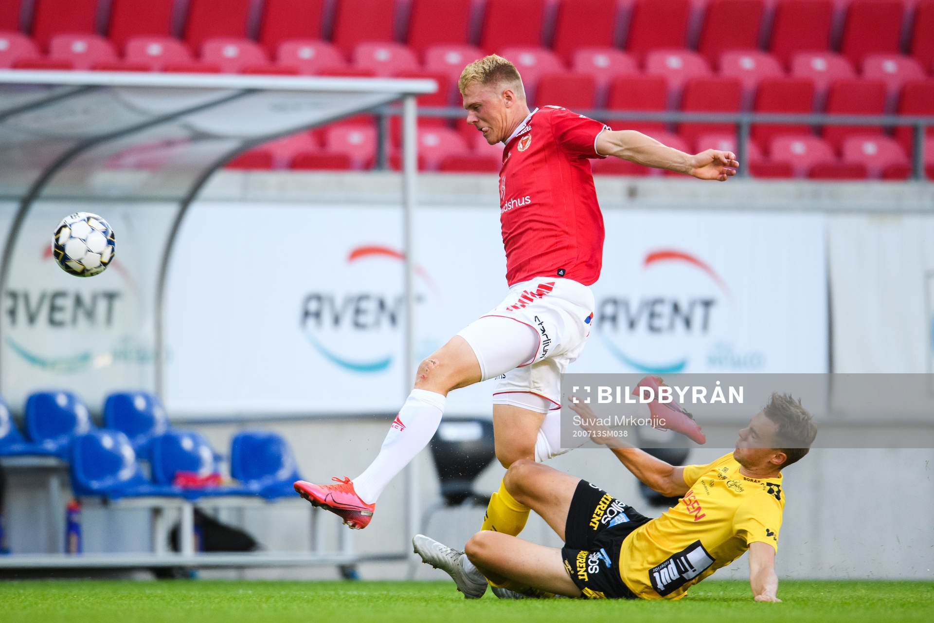 Elfsborgs Leo Väisänen och Kalmars Edvin Crona