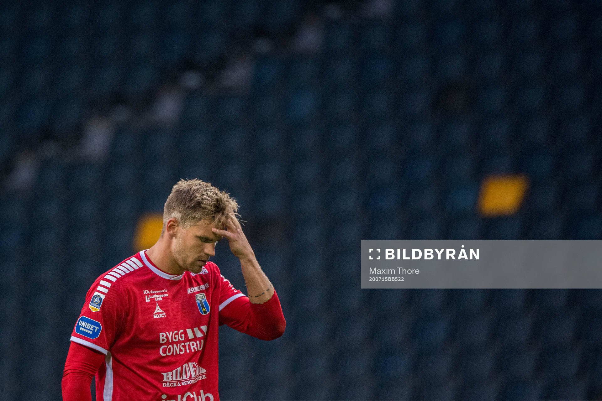 Sirius målvakt Lukas Jonsson deppar