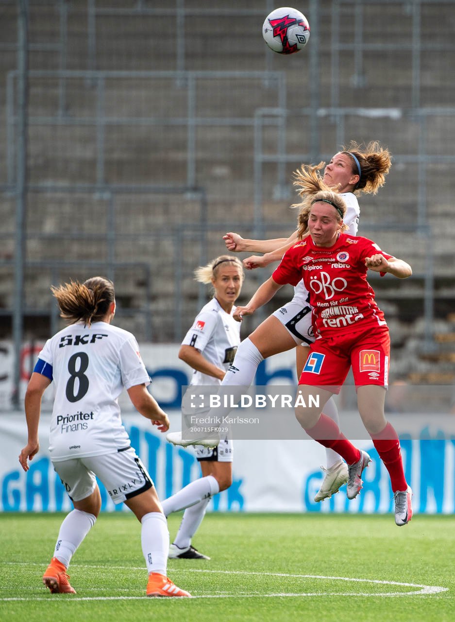 Göteborgs Natalia Kuikka och Örebros Heidi Kollanen