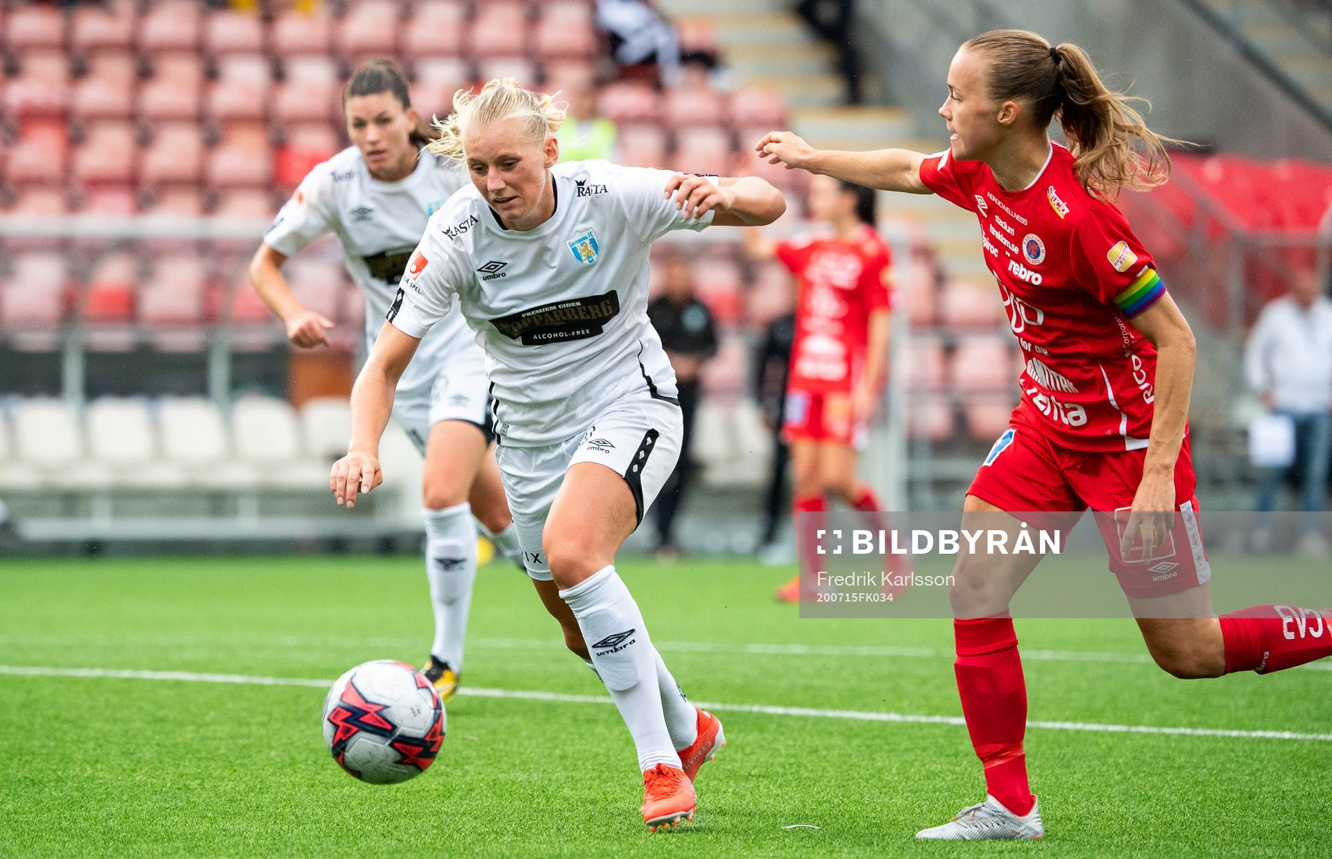 Göteborgs Stina Blackstenius och Örebros Frida Abrahamsson