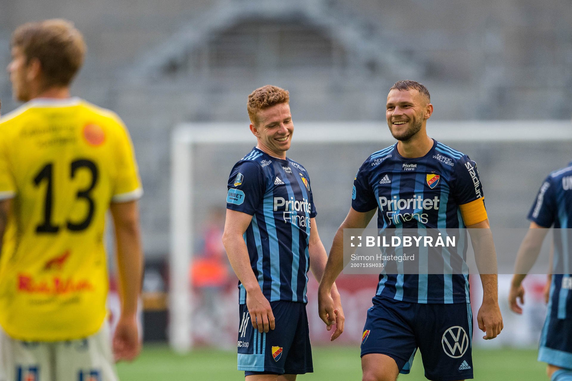 Djurgårdens Aslak Witry och Jesper Karlström jublar