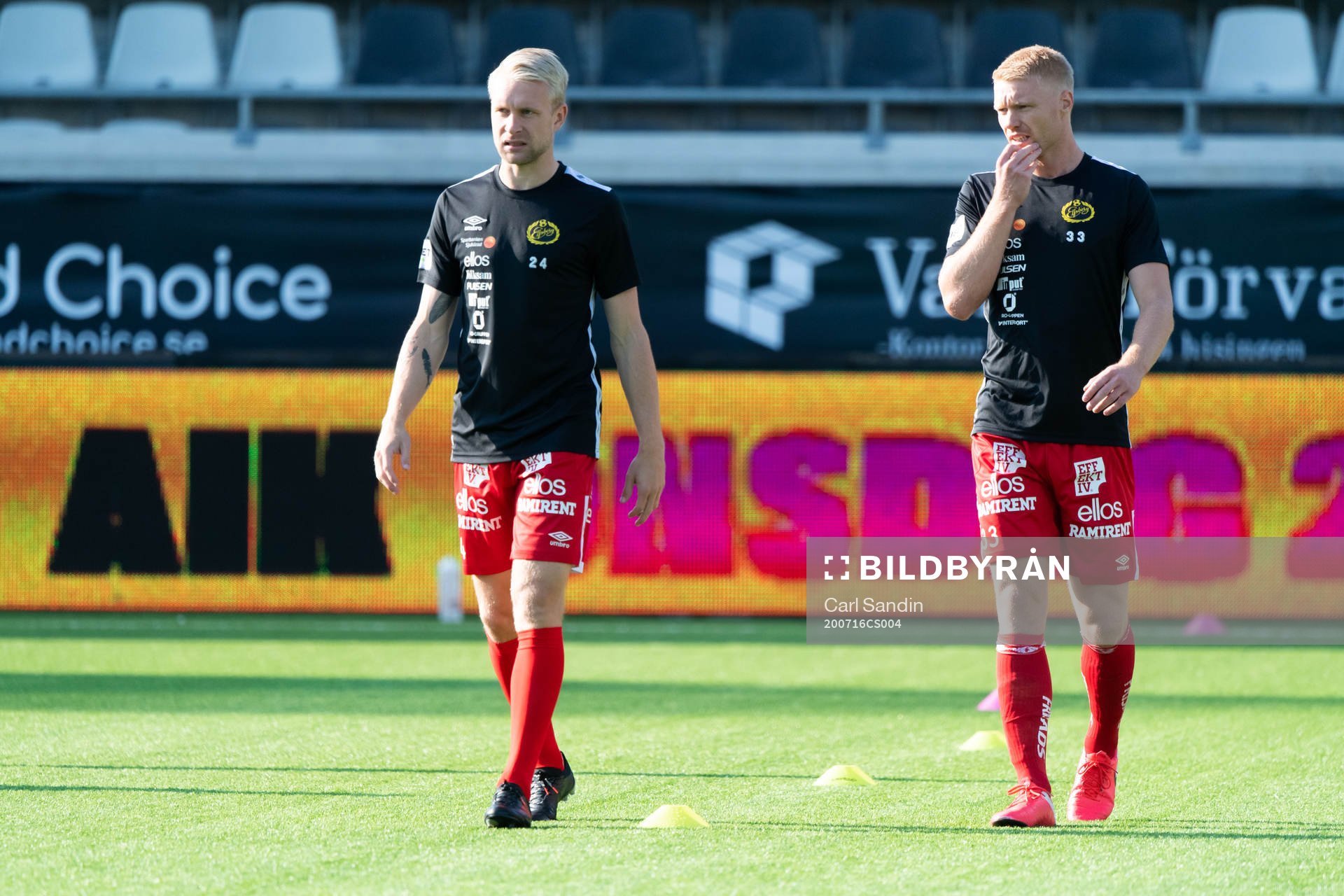 Elfsborgs Johan Larsson och Sivert Heltne Nilsen innan