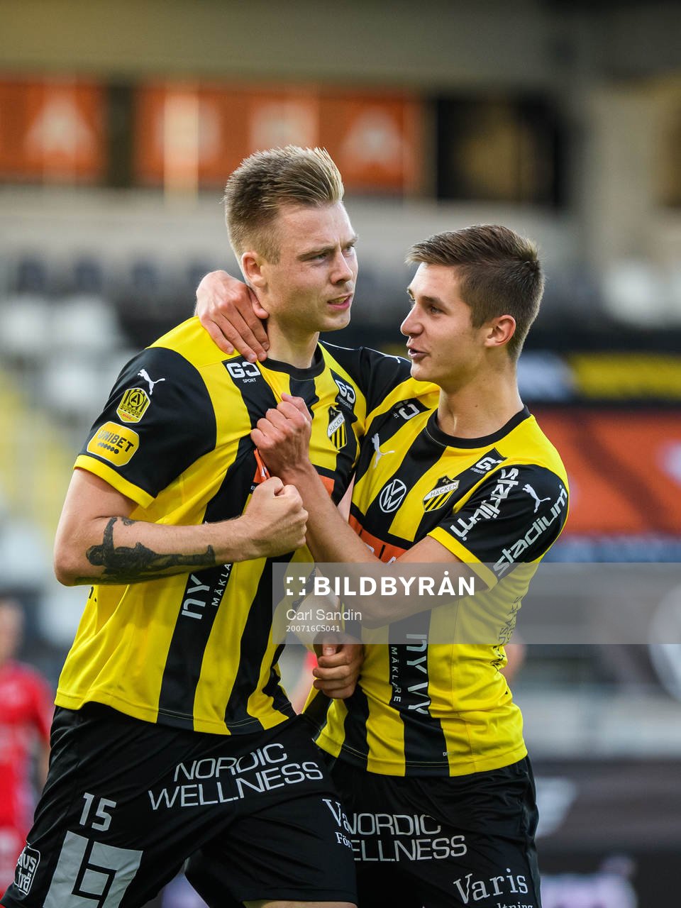 Häckens Alexander Söderlund och Leo Bengtsson jublar