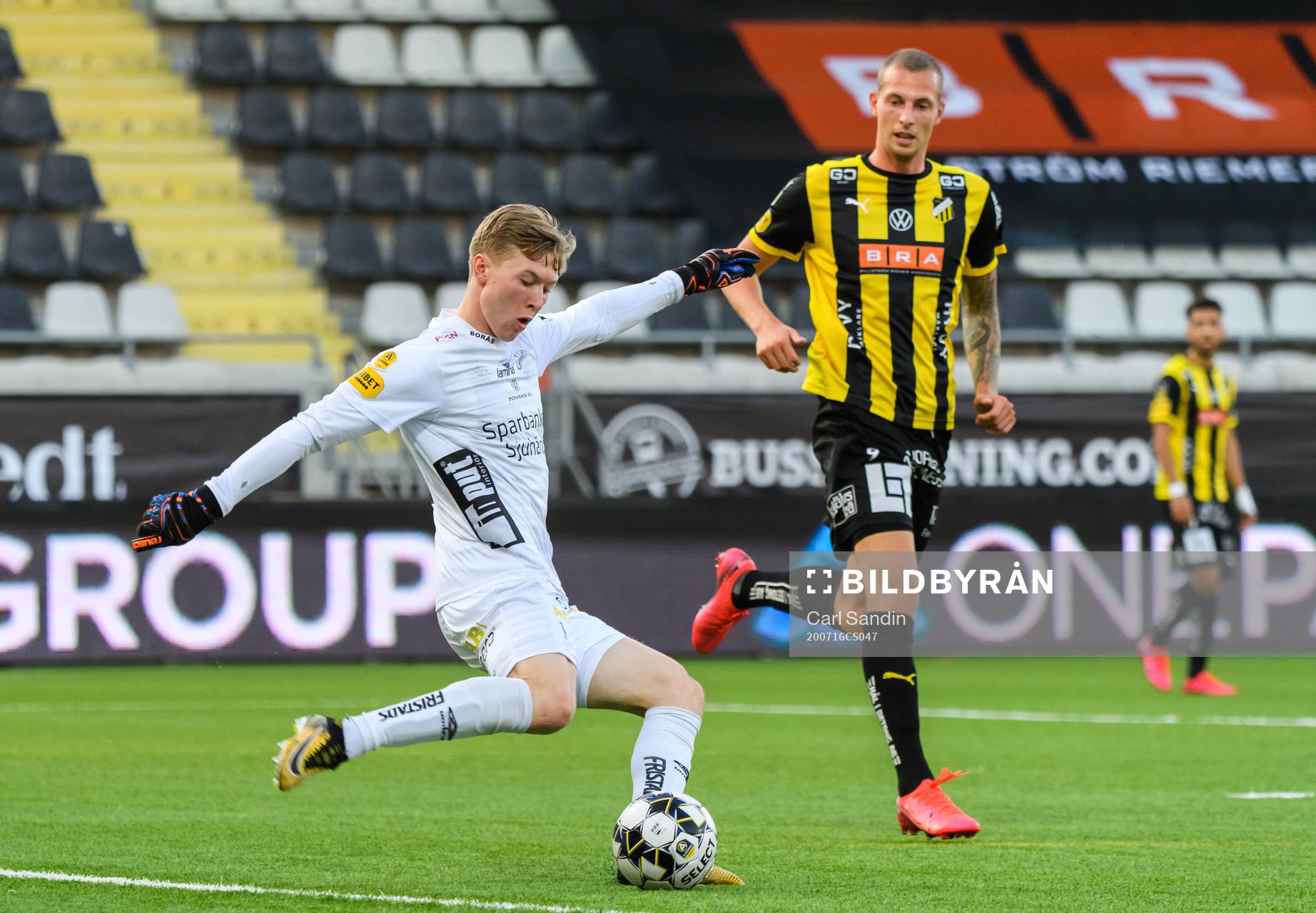 Elfsborgs målvakt Mathias Dyngeland och Häckens Gustaf
