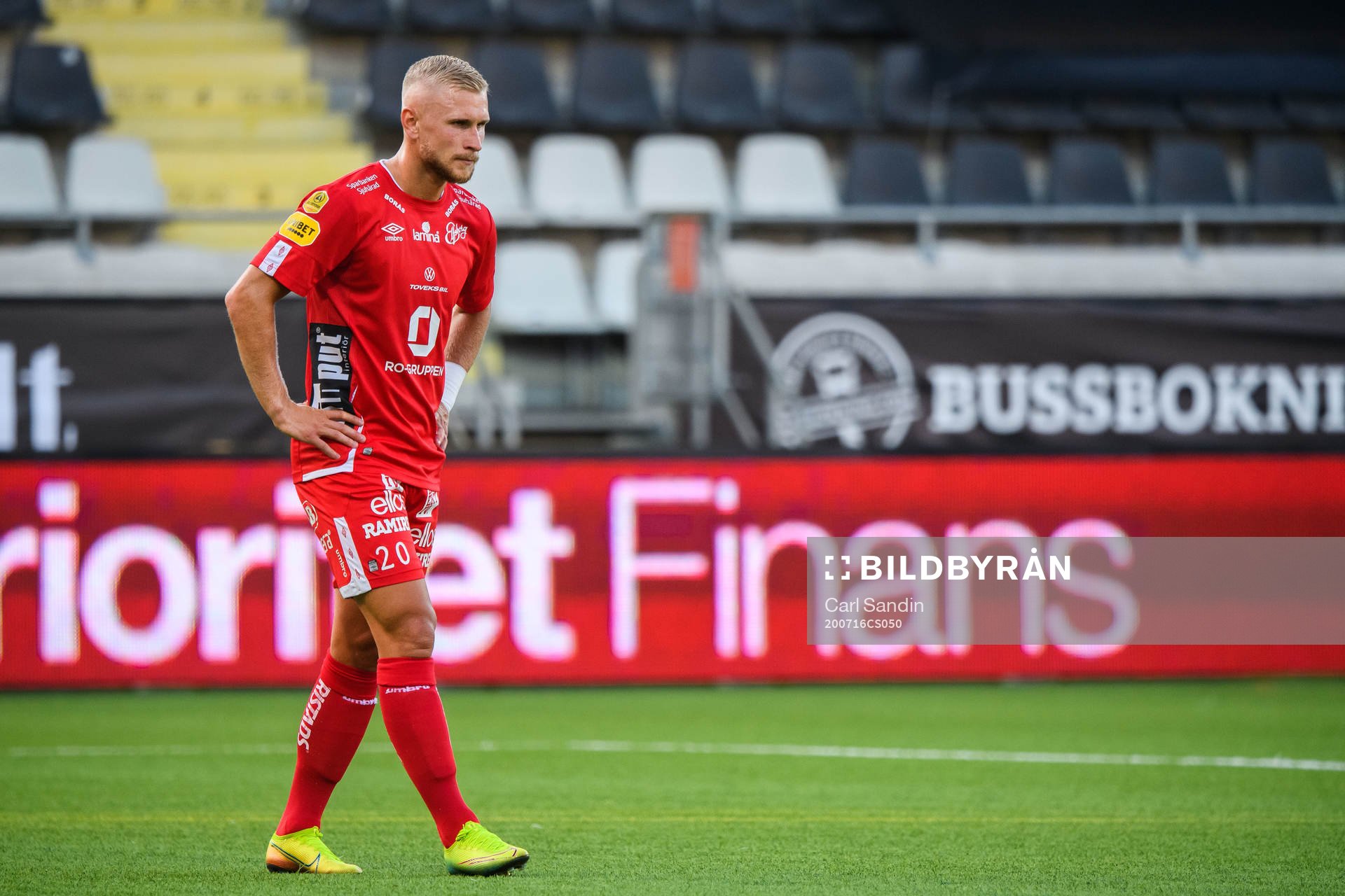 Elfsborgs Simon Strand deppar