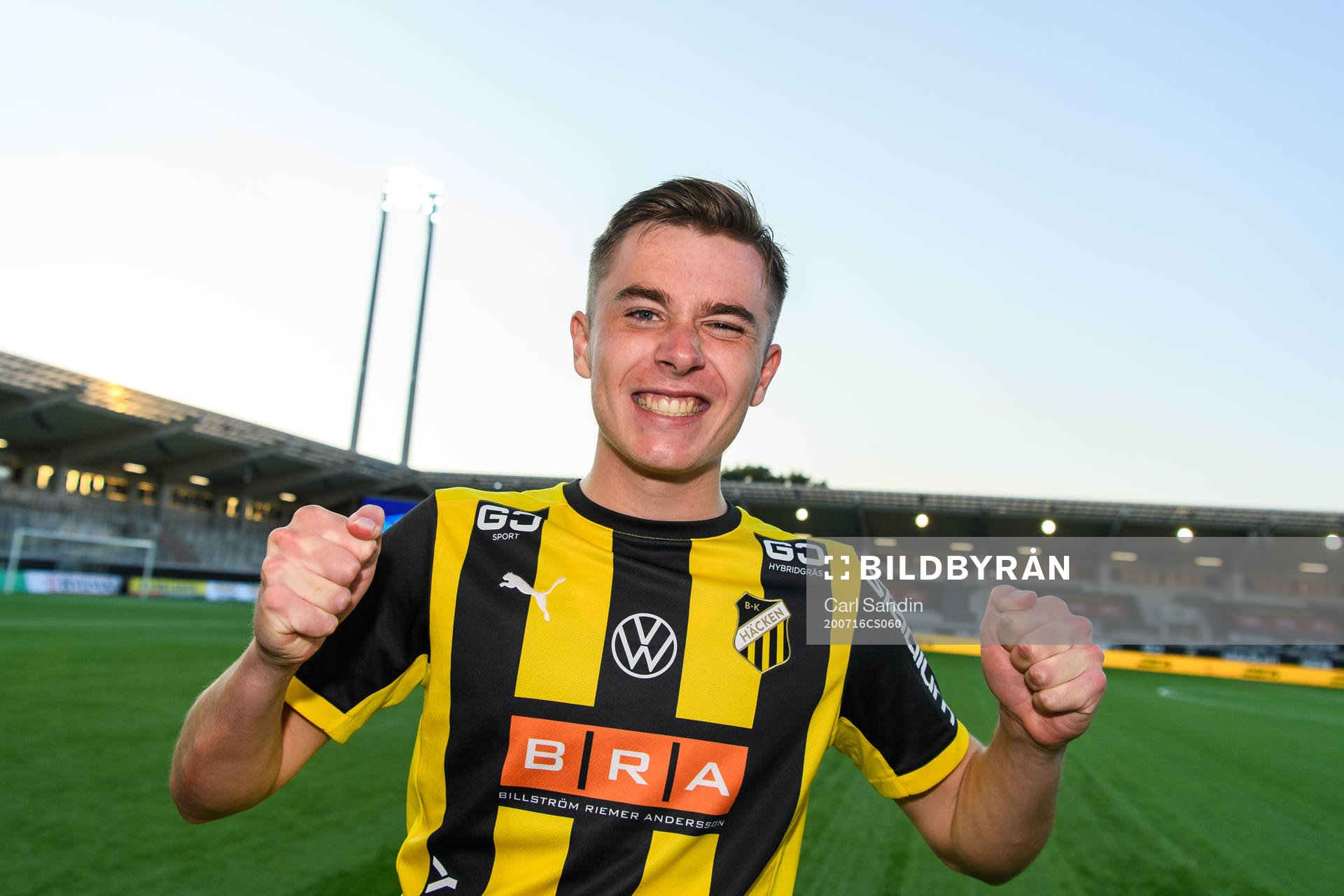 Häckens Patrik Wålemark jublar