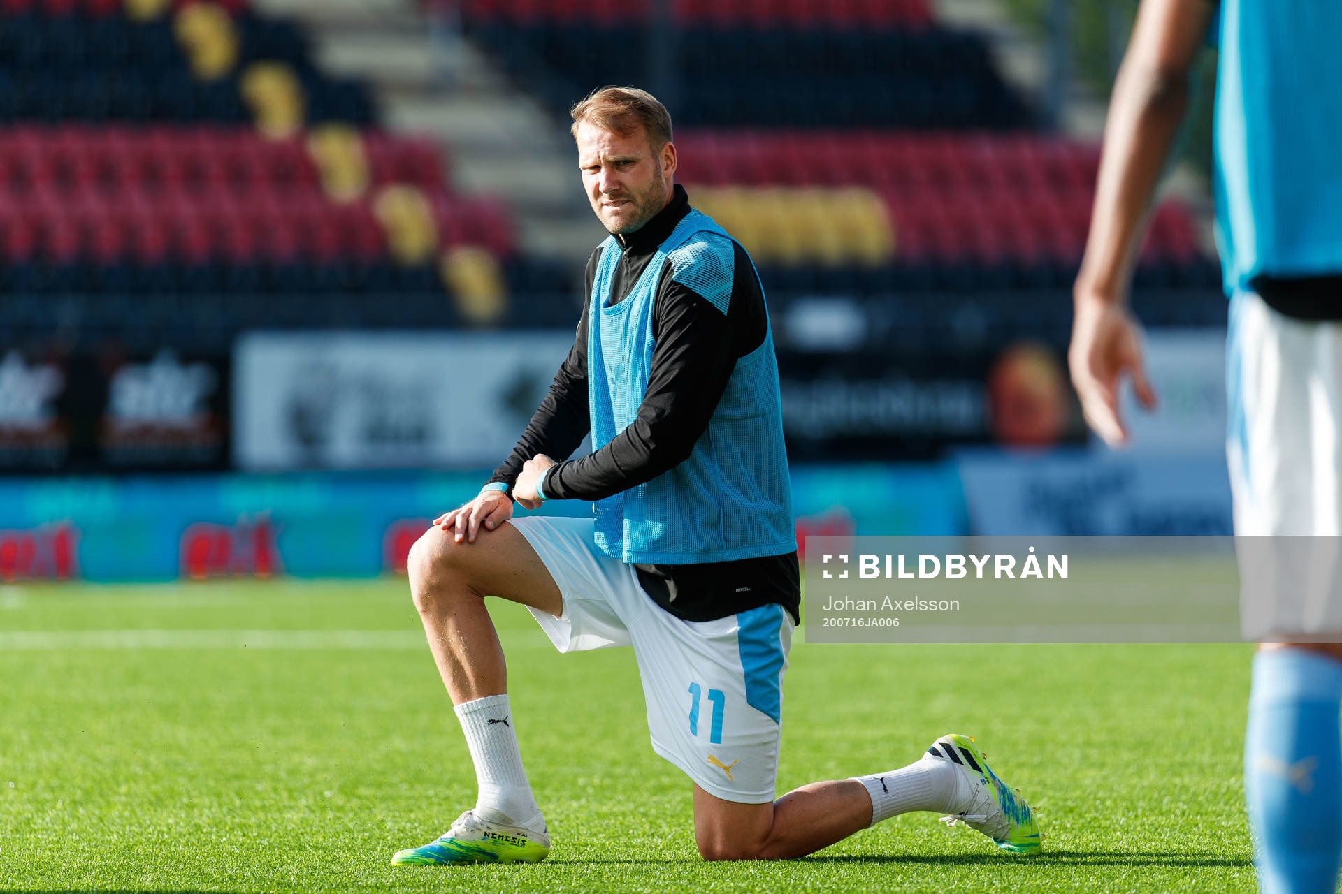 Malmö FFs Ola Toivonen värmer upp