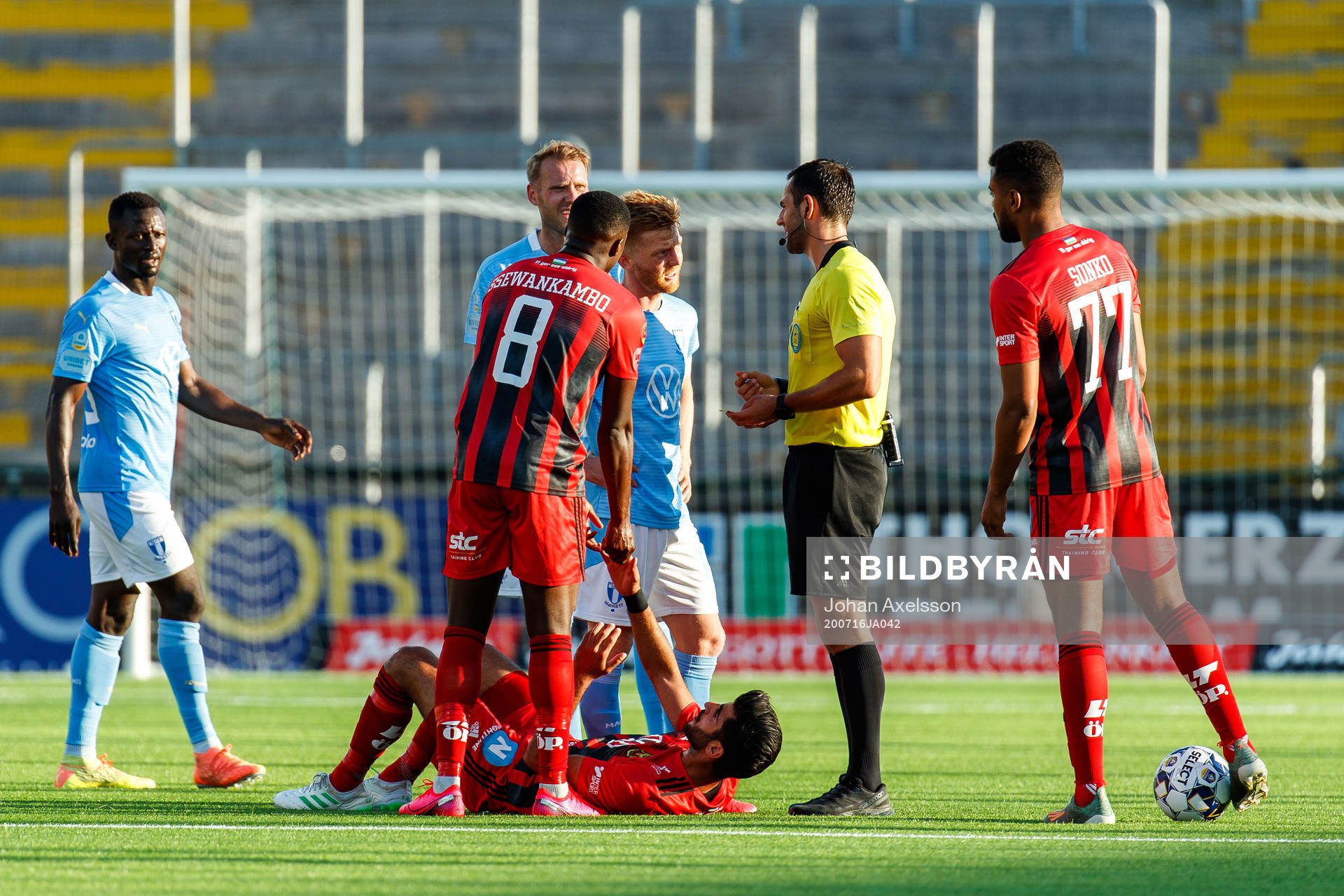 Östersunds Rewan Amin har ont