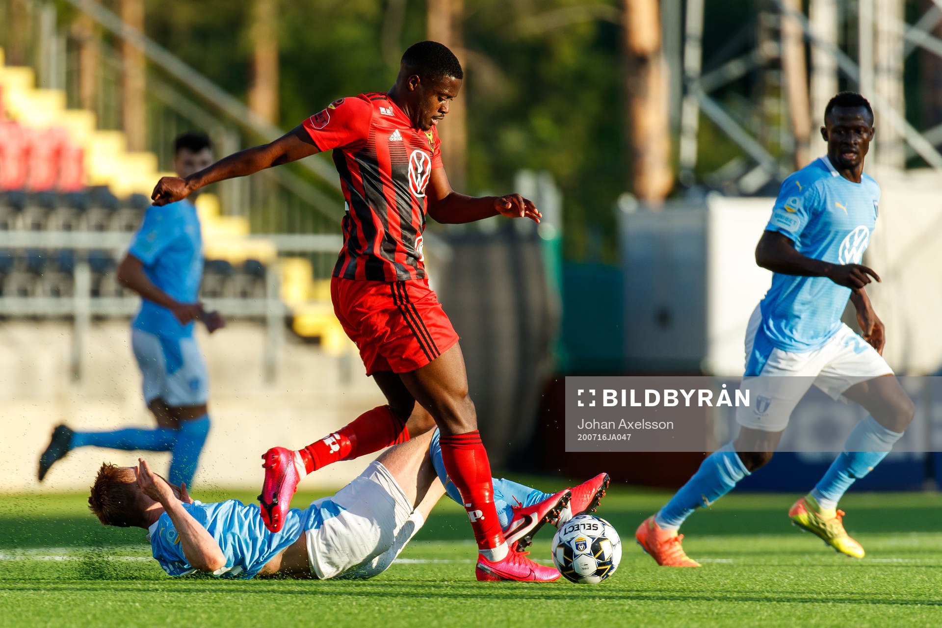 Östersunds Isak Ssewankambo och Malmö FFs Anders