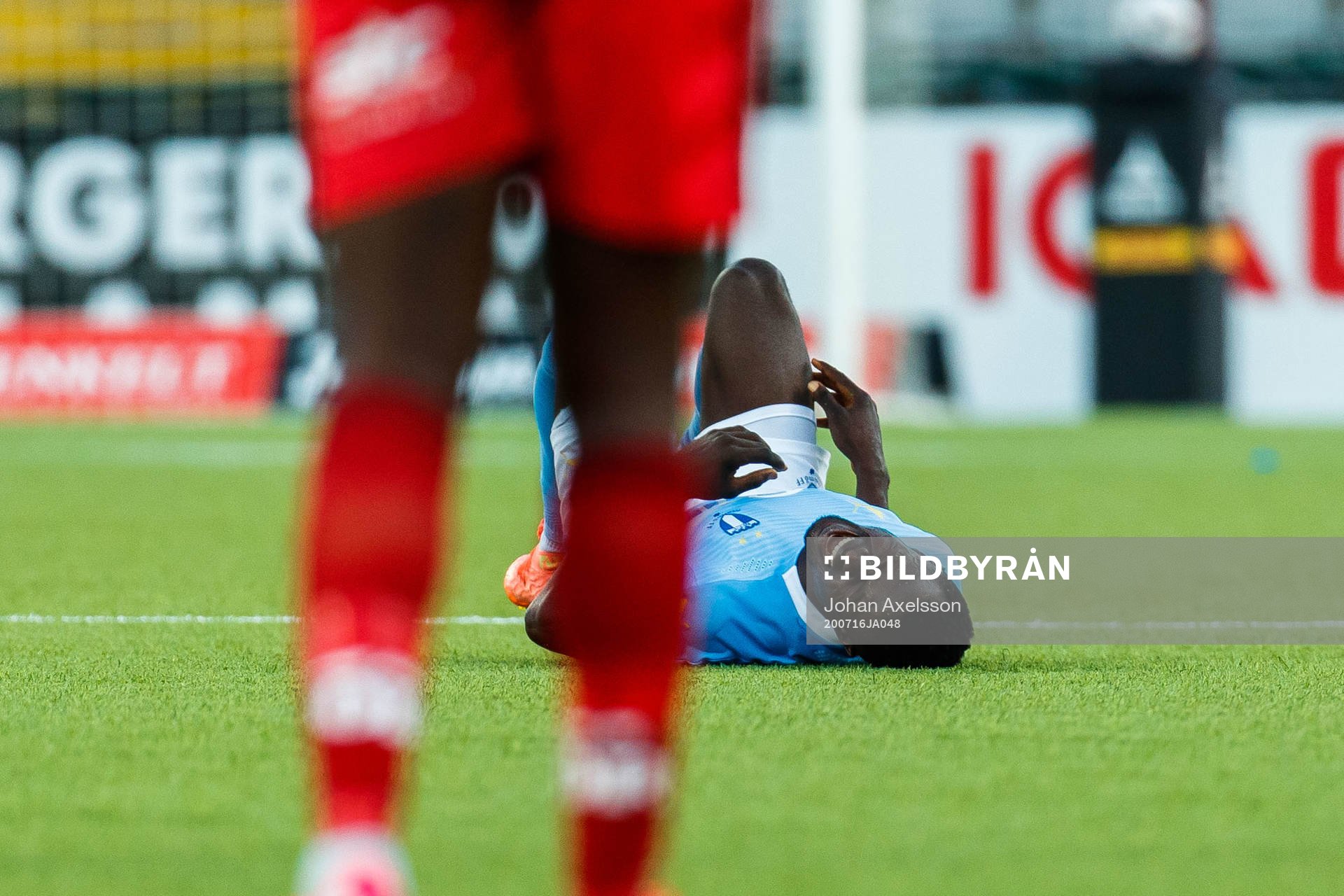 Malmö FFs Bonke Innocent har ont