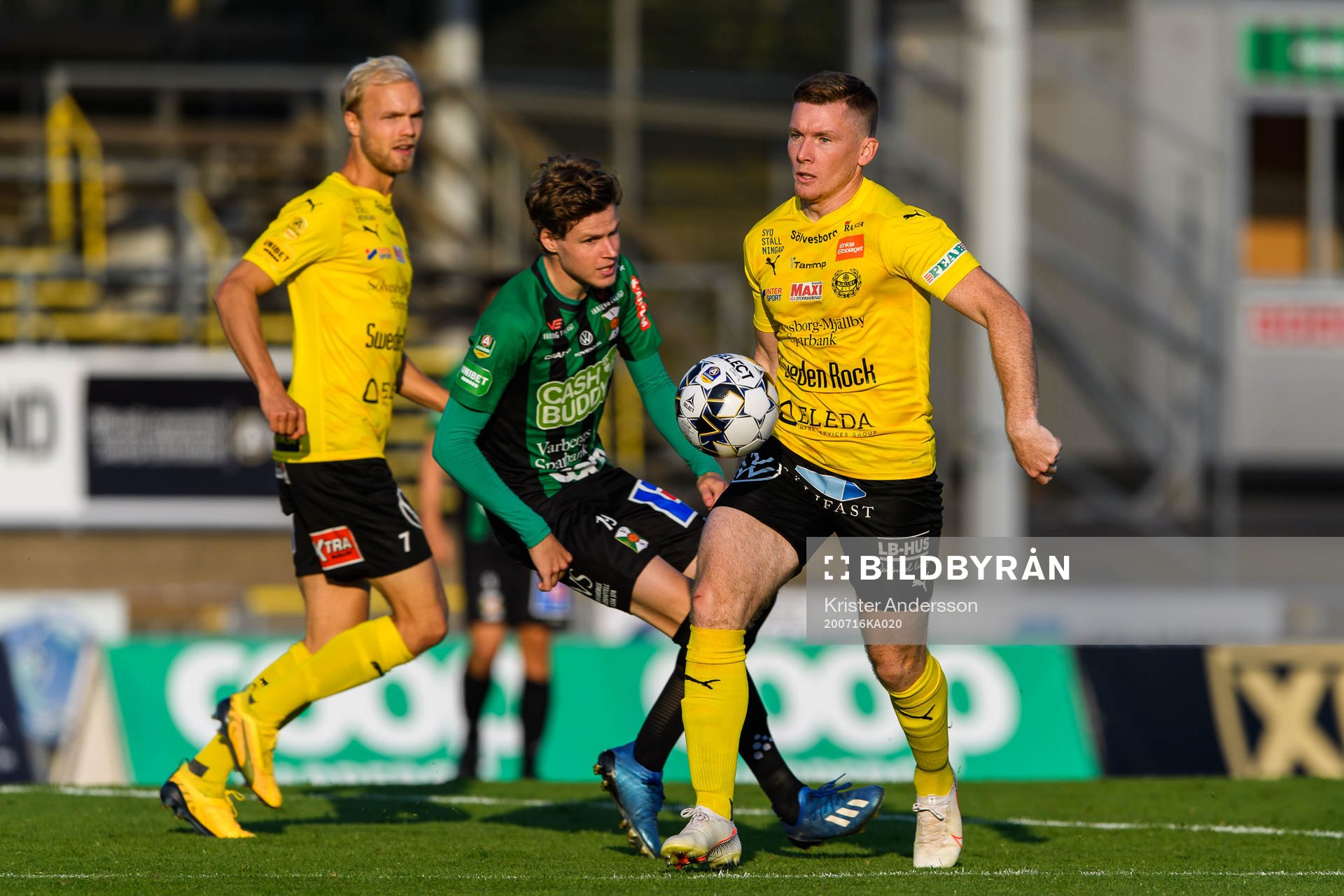 Varbergs Gustav Norlin och Mjällbys Viktor Agardius