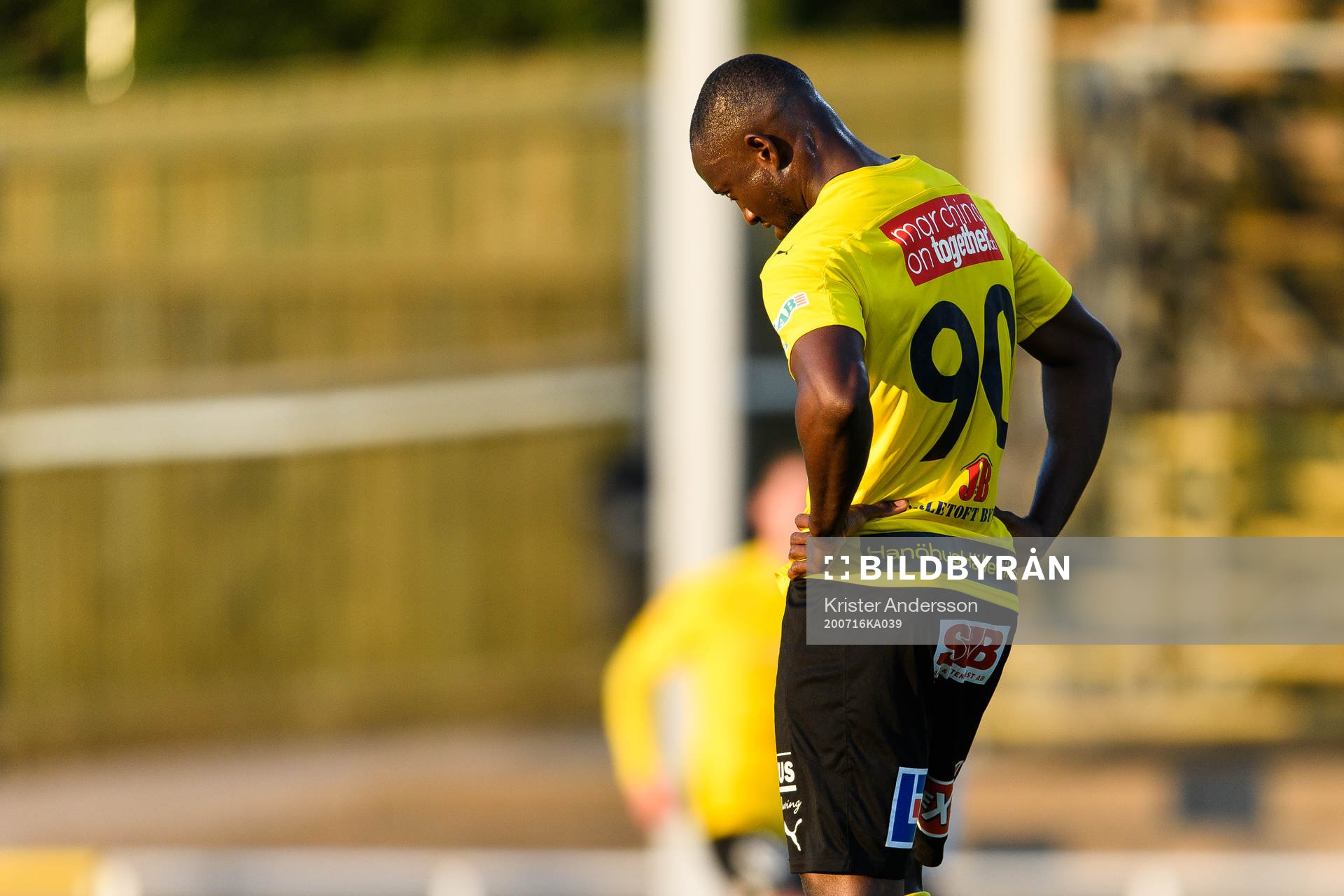 Mjällbys Moses Ogbu deppar
