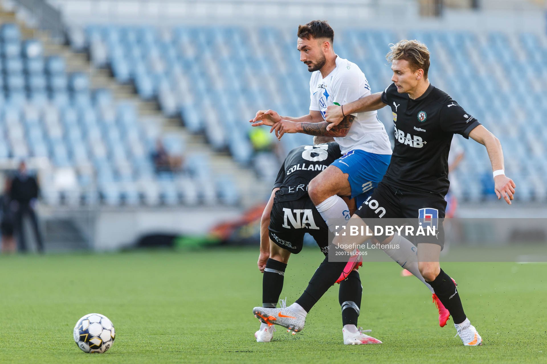 Örebros Jake Larsson och IFK Norrköpings Sead Haksabanovic