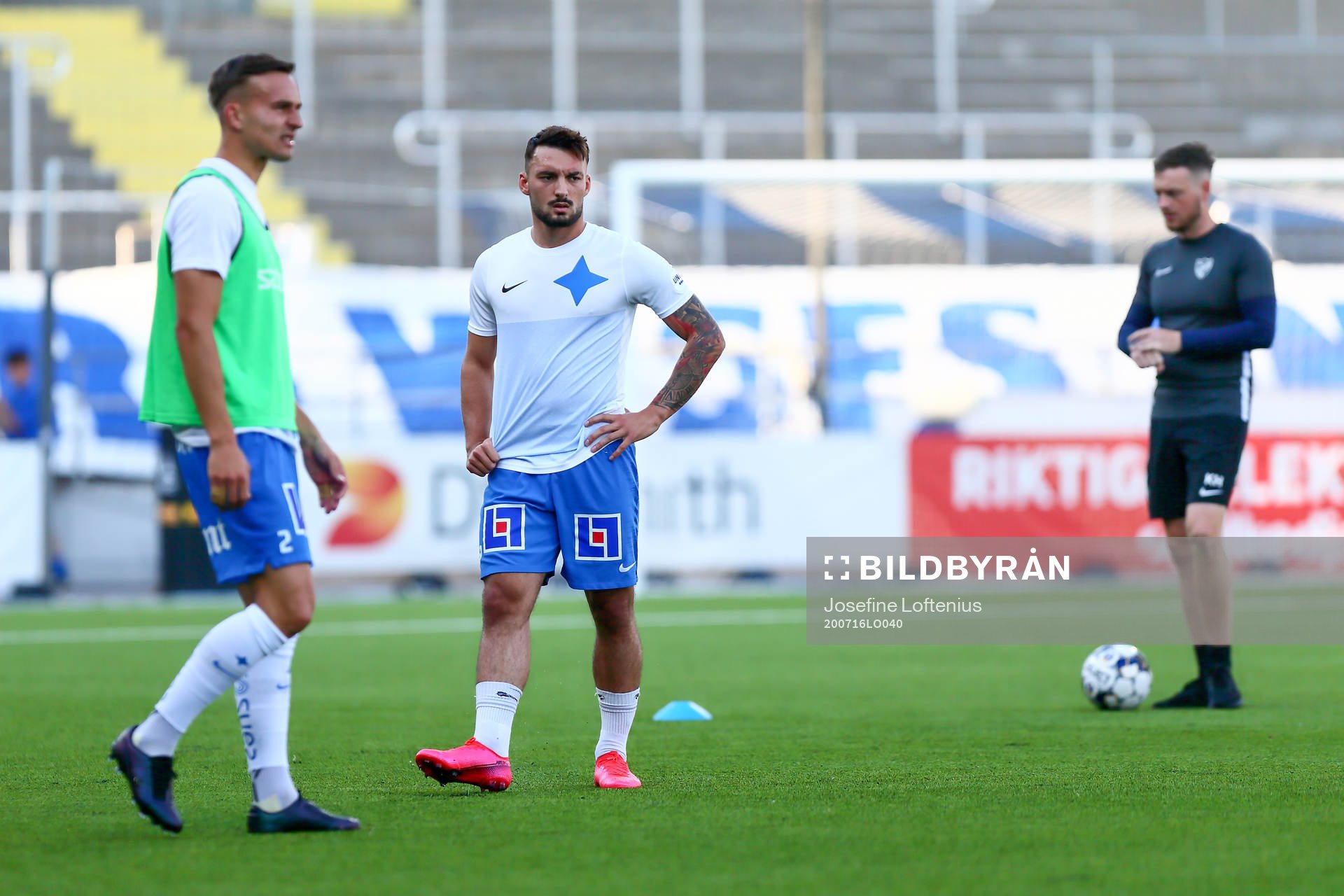 IFK Norrköpings Sead Haksabanovic innan fotbollsmatchen i