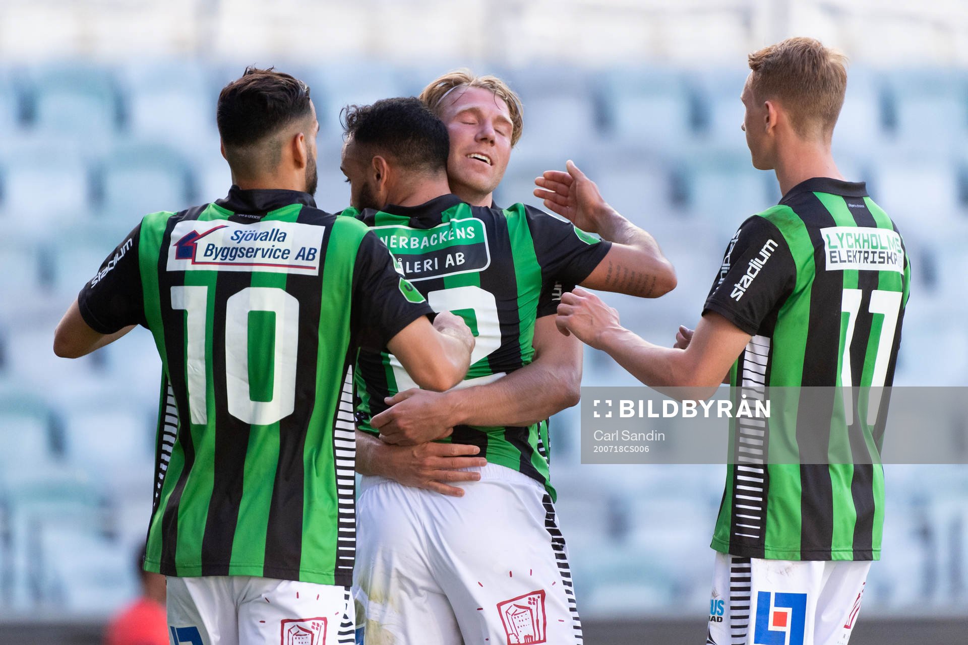 GAIS Richard Yarsuvat och August Wängberg jublar