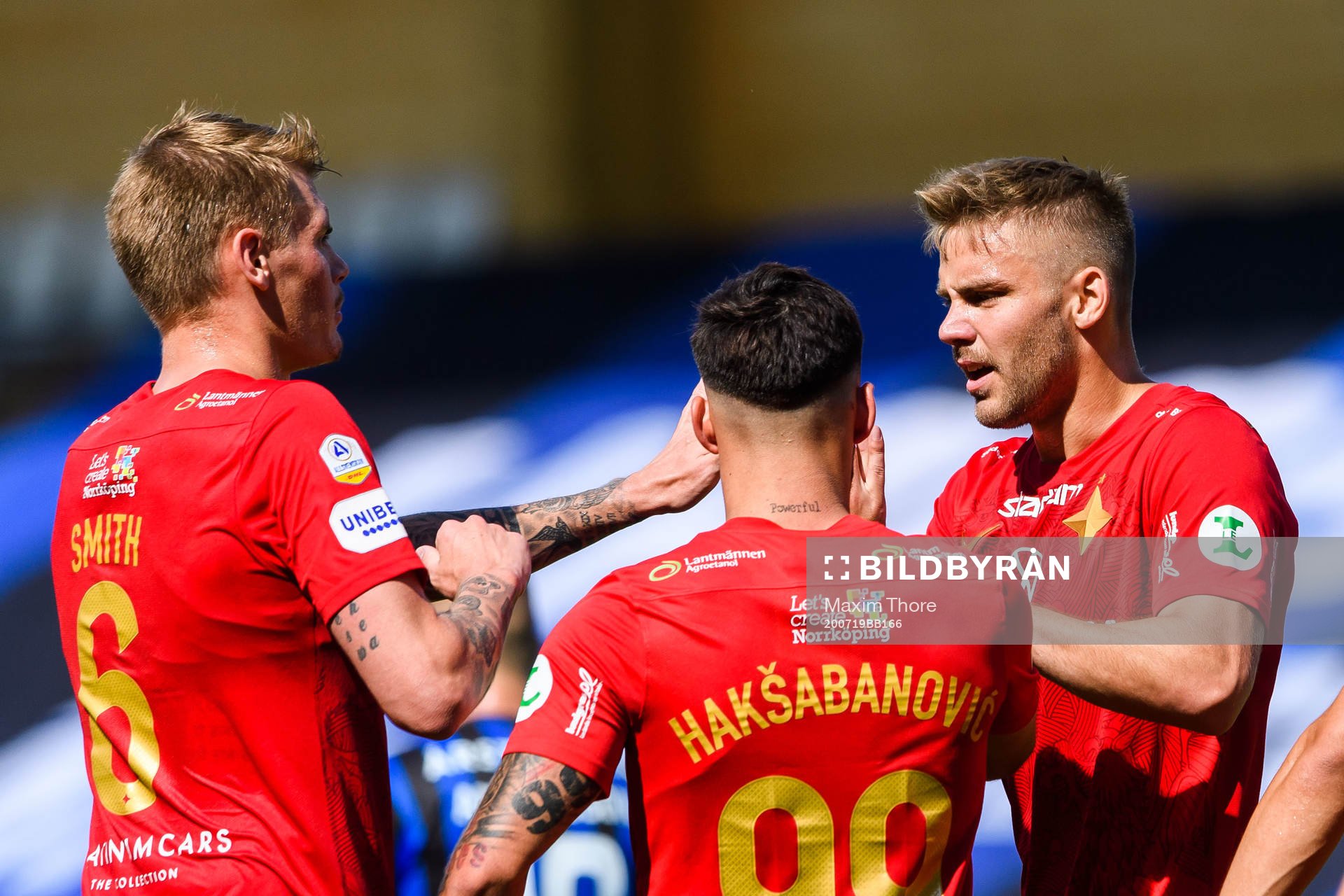 IFK Norrköpings Christoffer Nyman jublar med lagkamrater