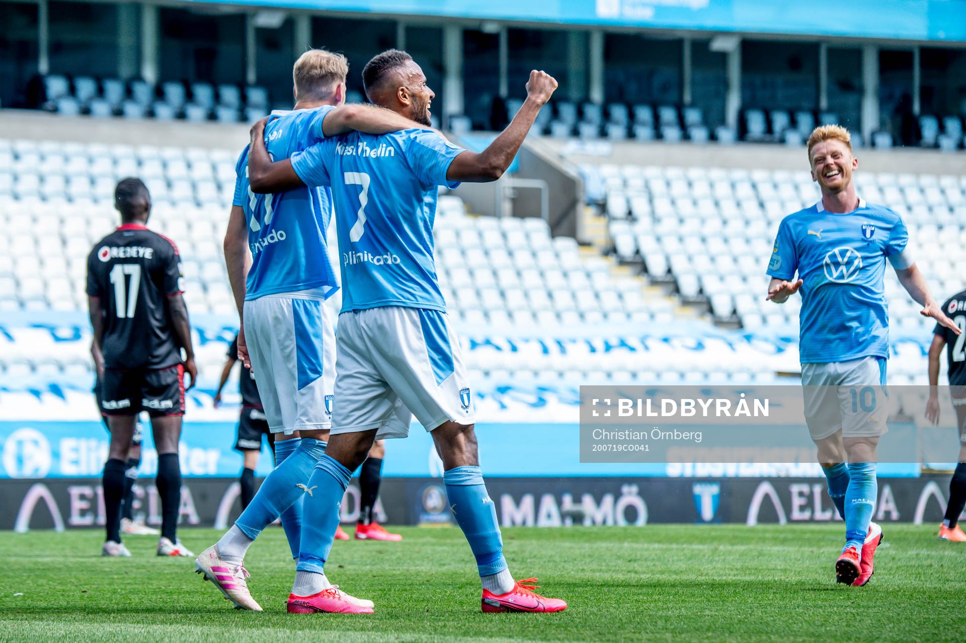 Malmö FFs Isaac Kiese Thelin jublar