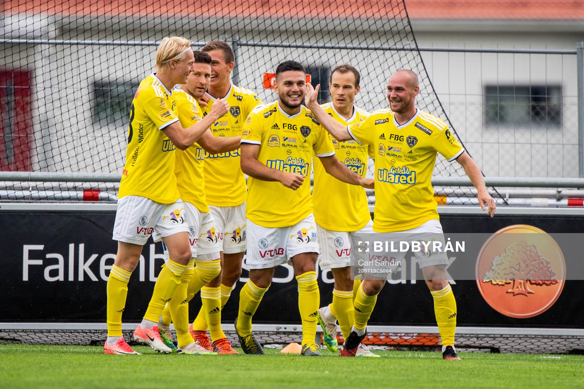 Falkenbergs Edi Sylisufaj jublar