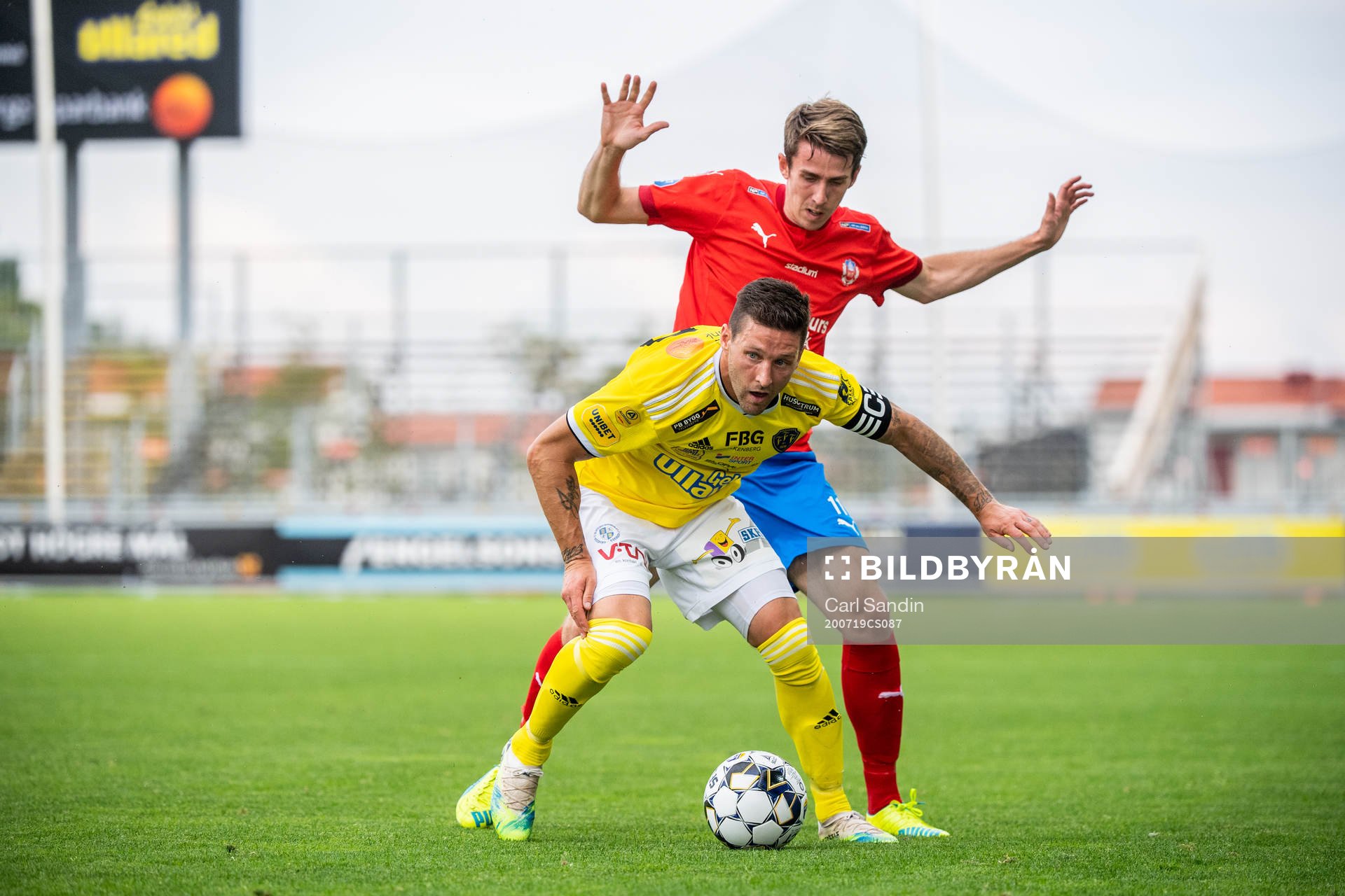 Falkenbergs Tibor Brink Joza och Helsingborgs Adam Eriksson