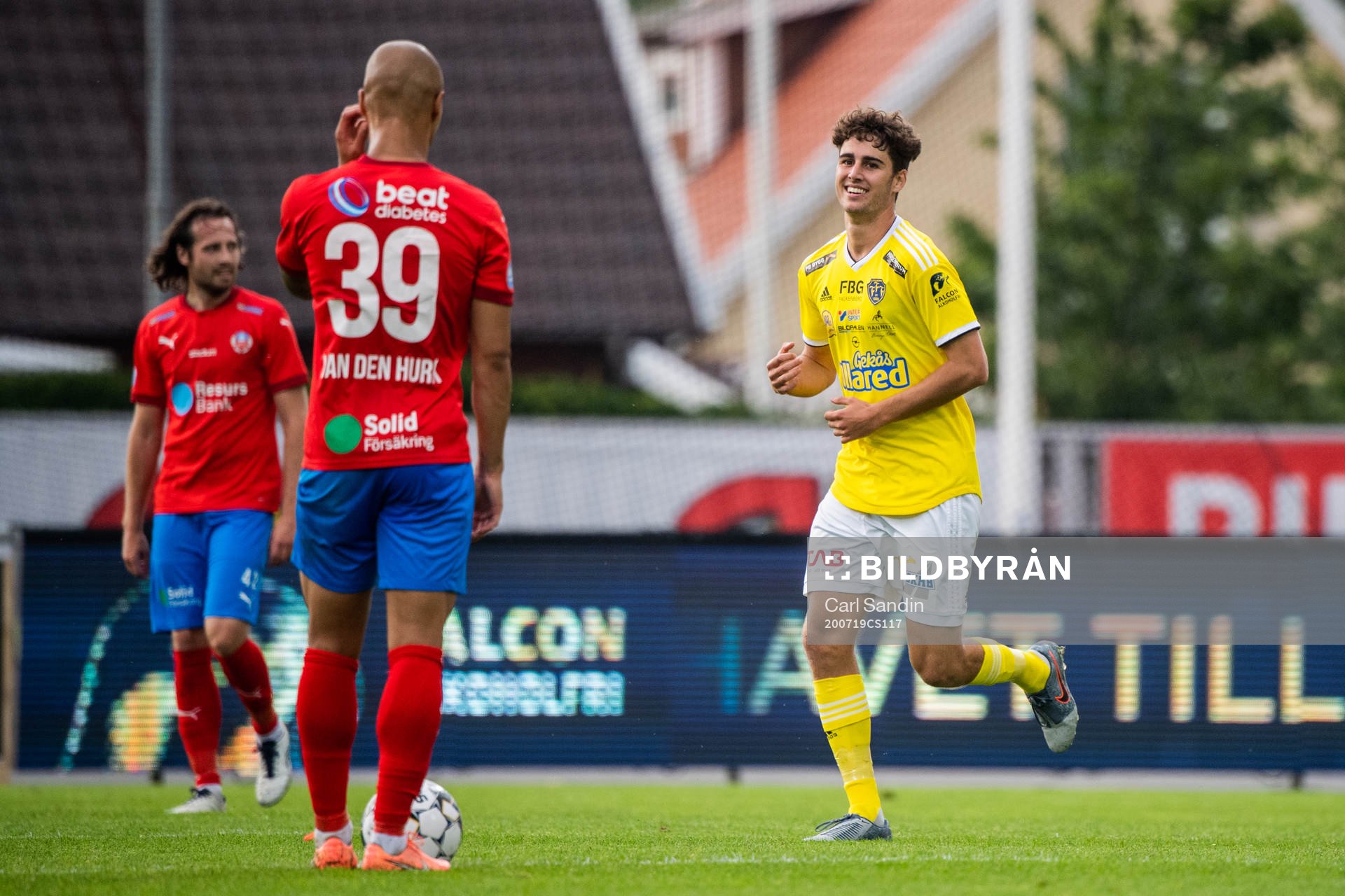 Falkenbergs Matthew Garbett jublar
