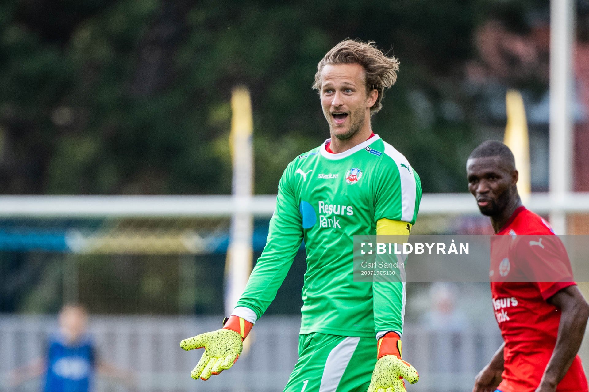 Helsingborgs målvakt Anders Lindegaard jublar
